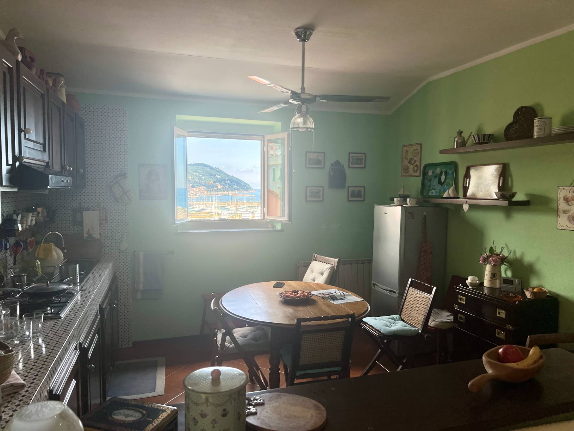 2 locali in vendita a Imperia