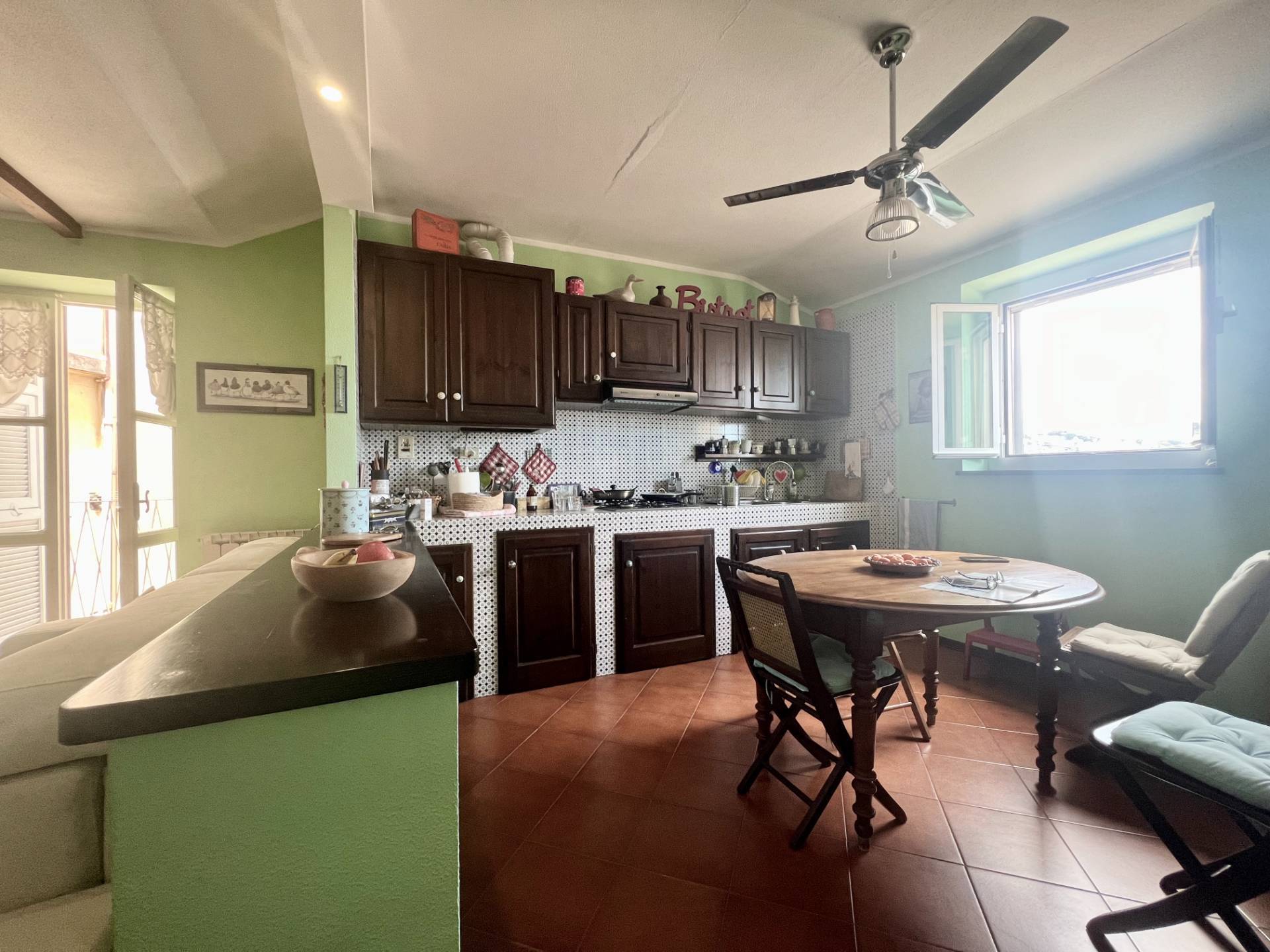 2 locali in vendita a Imperia