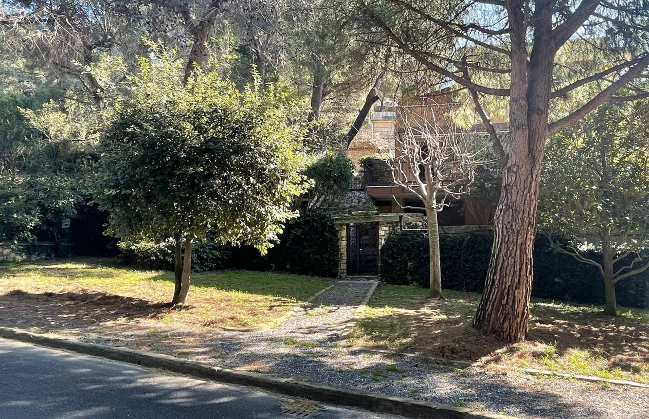 Villa in vendita a Andora