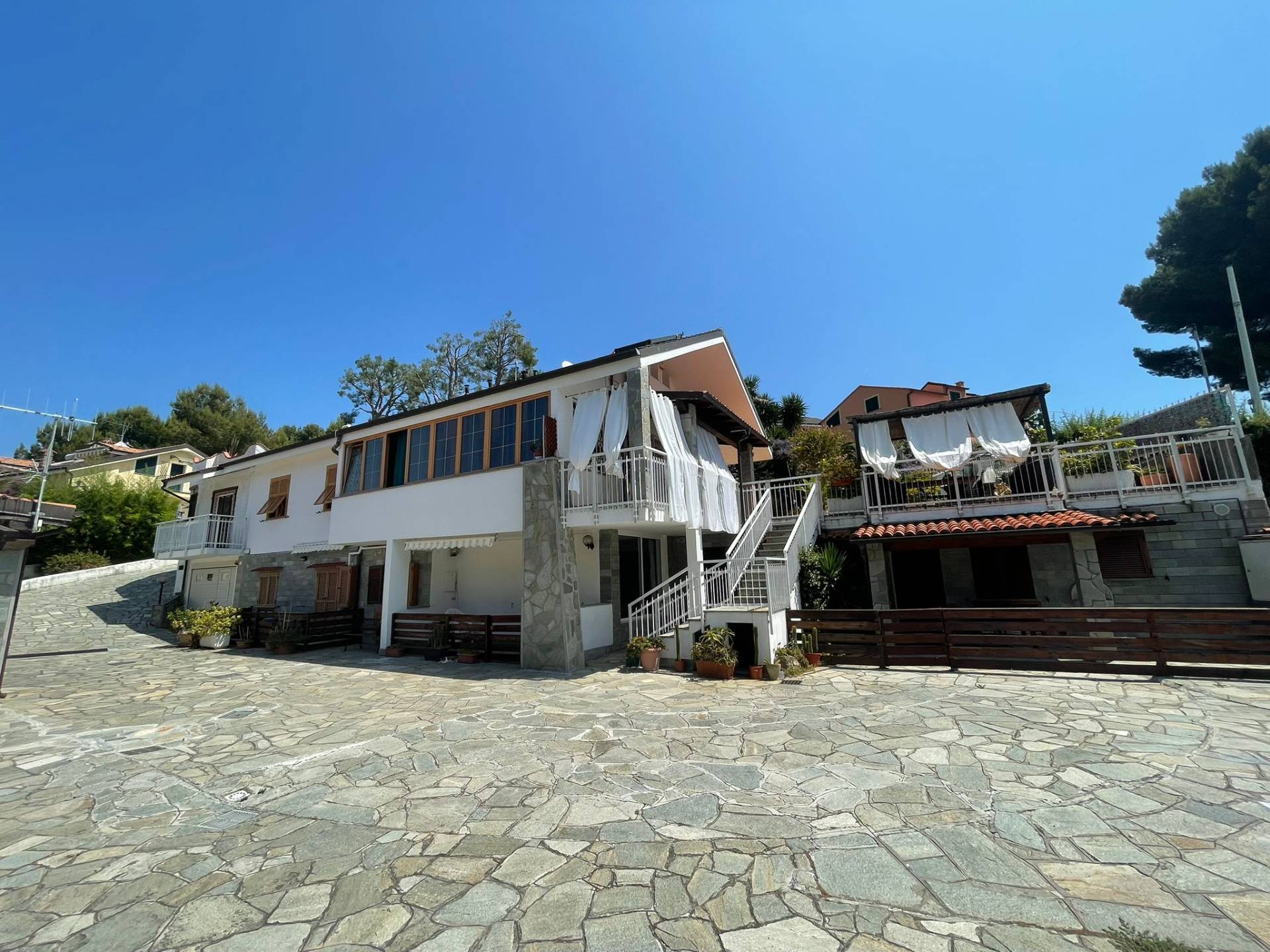 Appartamenti in vendita a Andora