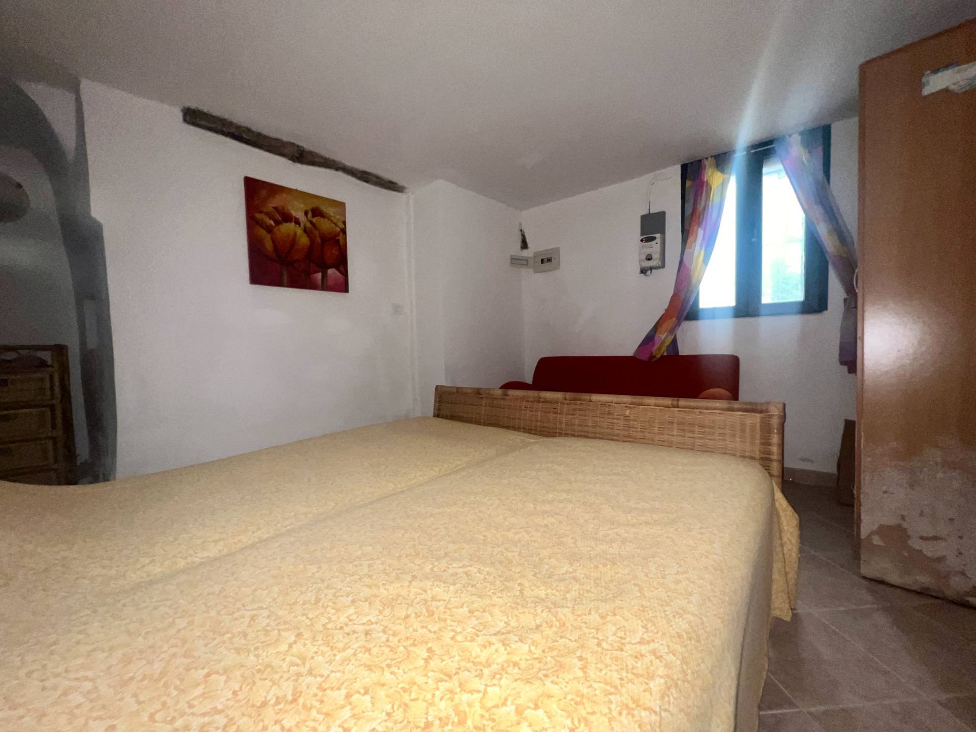 2 locali in vendita a Diano Arentino