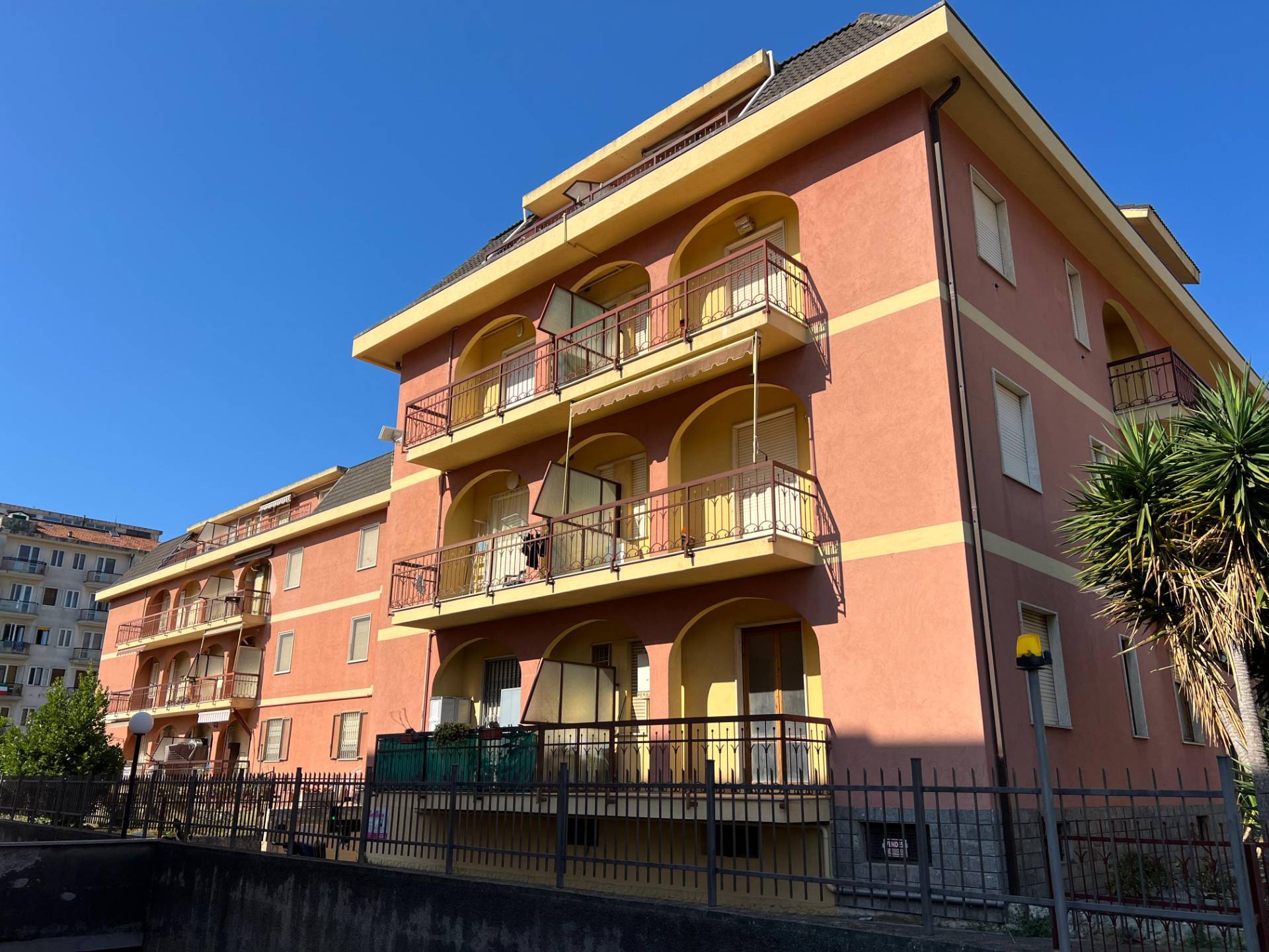 3 locali in vendita a Andora