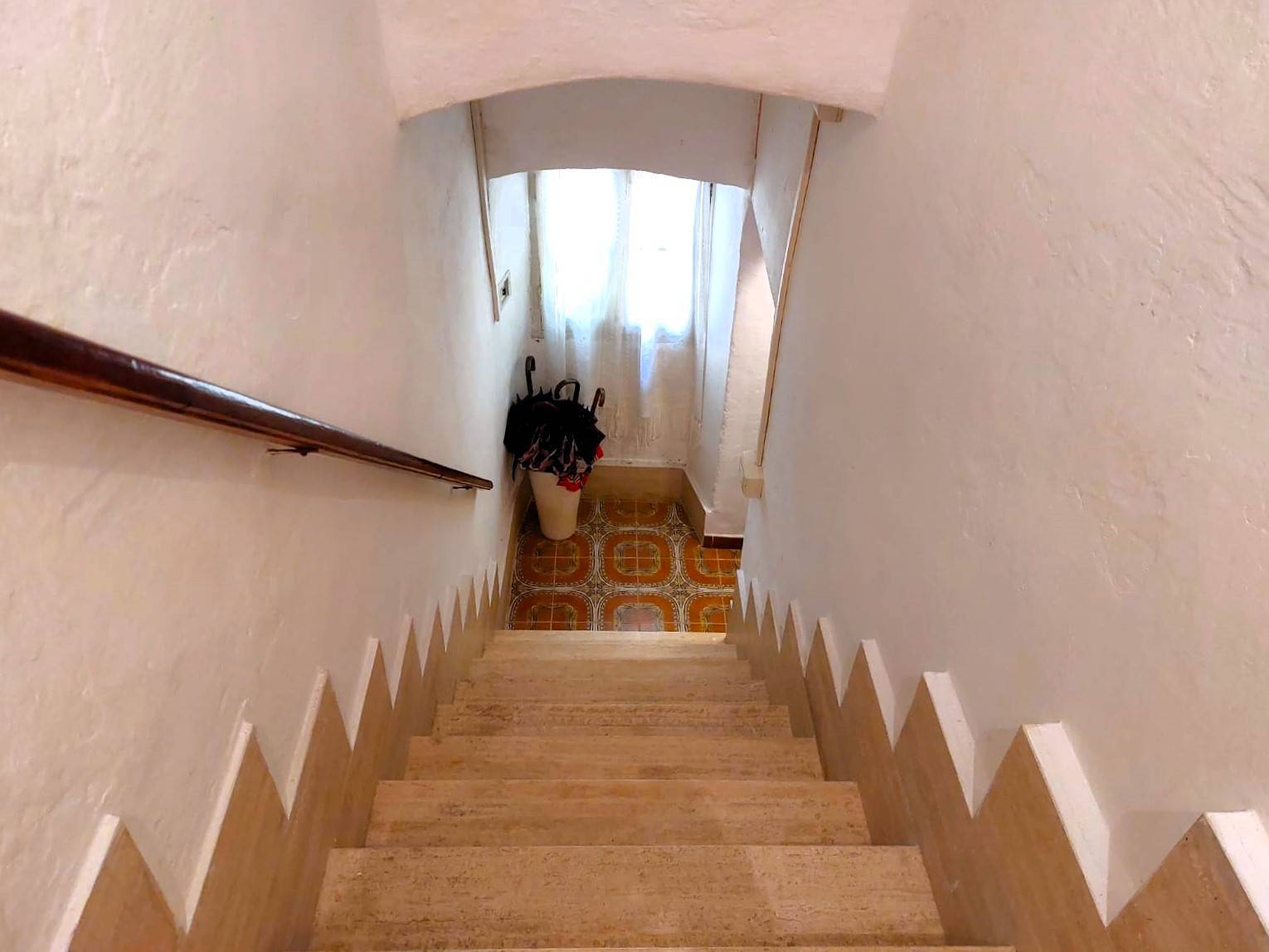 4 locali in vendita a Cervo