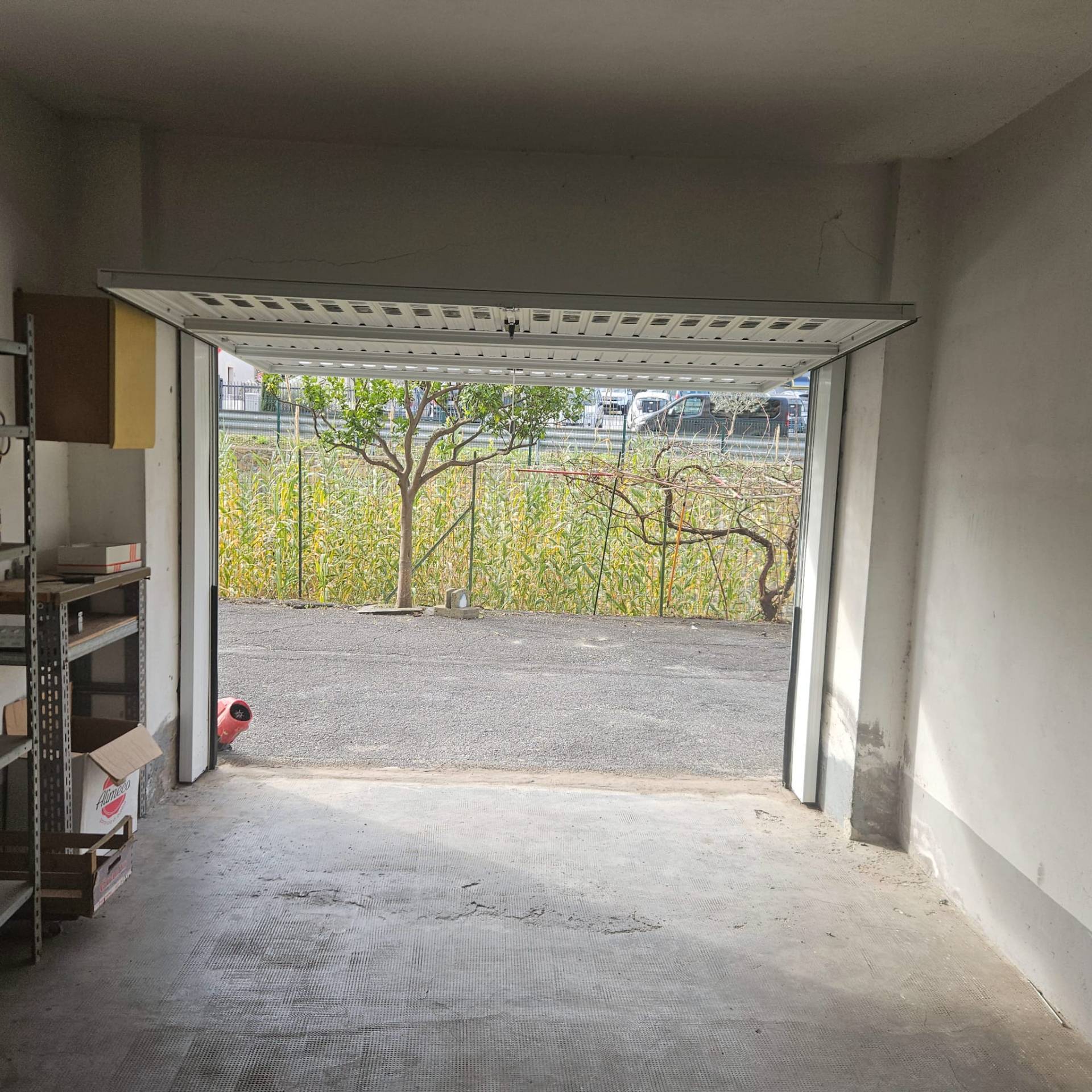 Box in vendita a Diano Marina