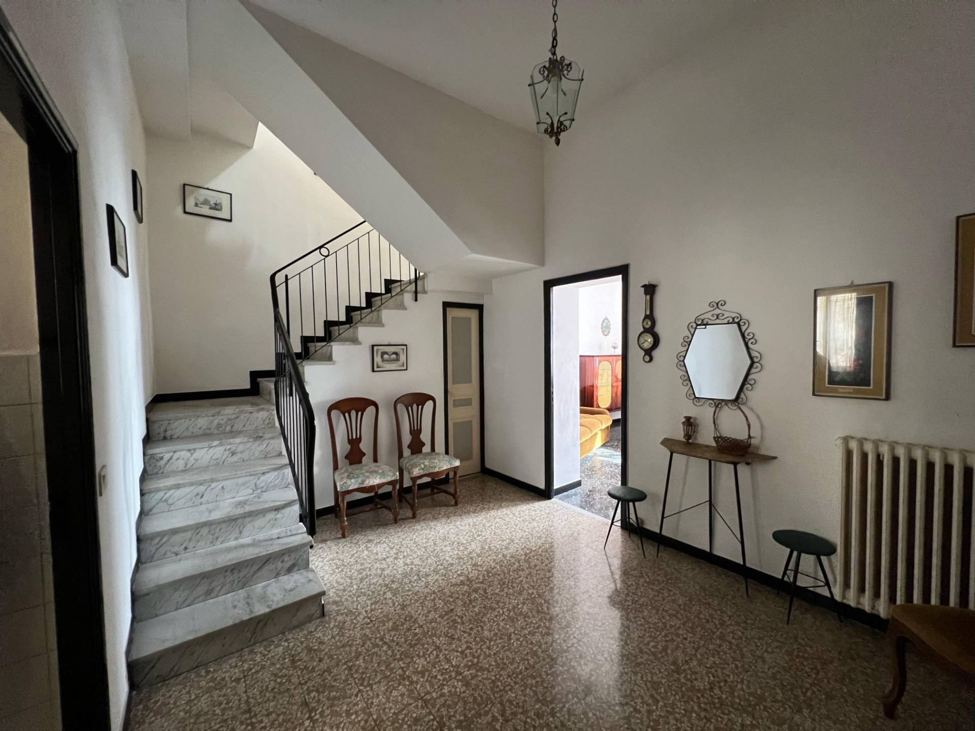 6 locali in vendita a Diano Marina