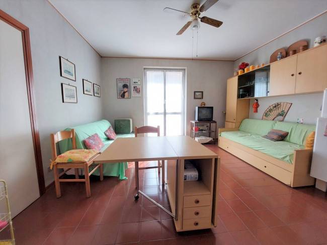 2 locali in vendita a Cervo