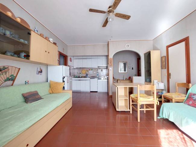 2 locali in vendita a Cervo