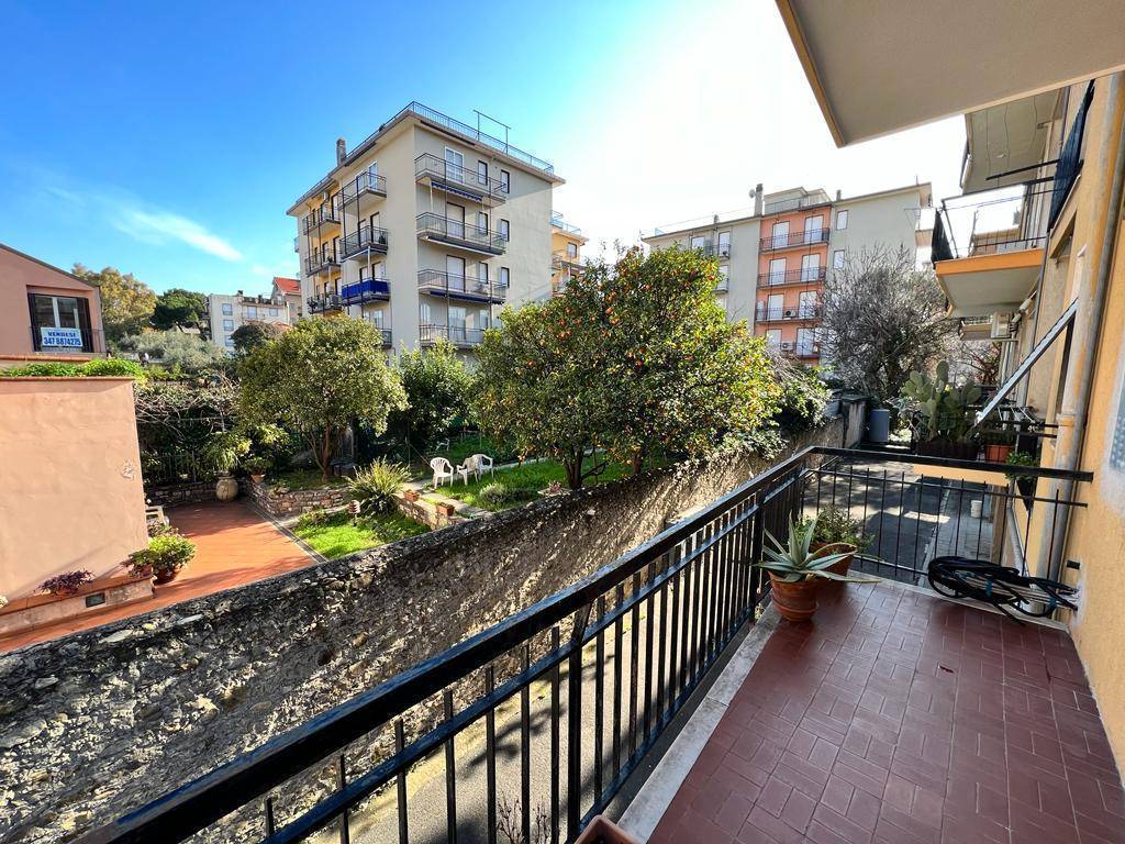 3 locali in vendita a San Bartolomeo al Mare, San Bartolomeo Mare