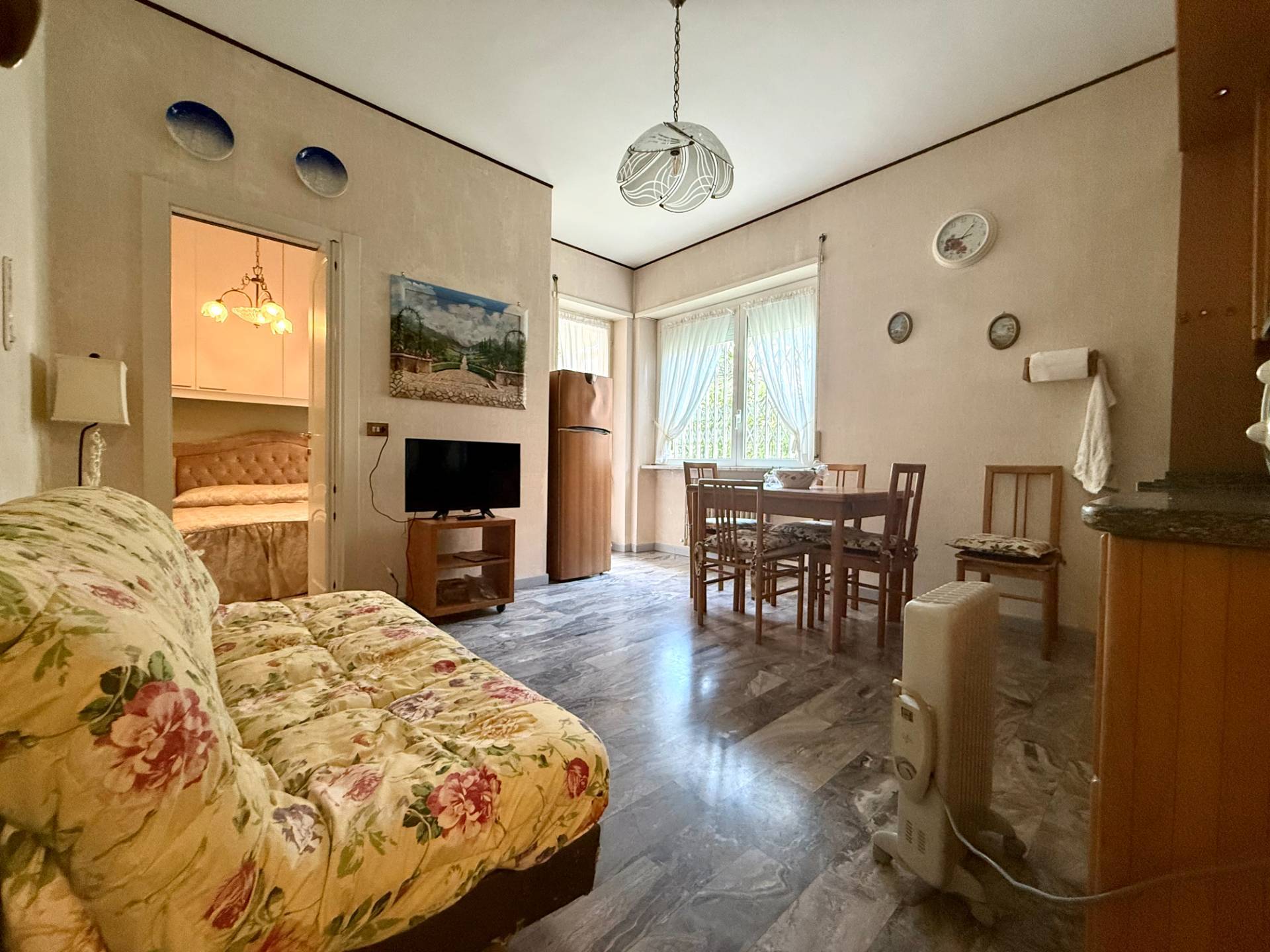 2 locali in vendita a Andora