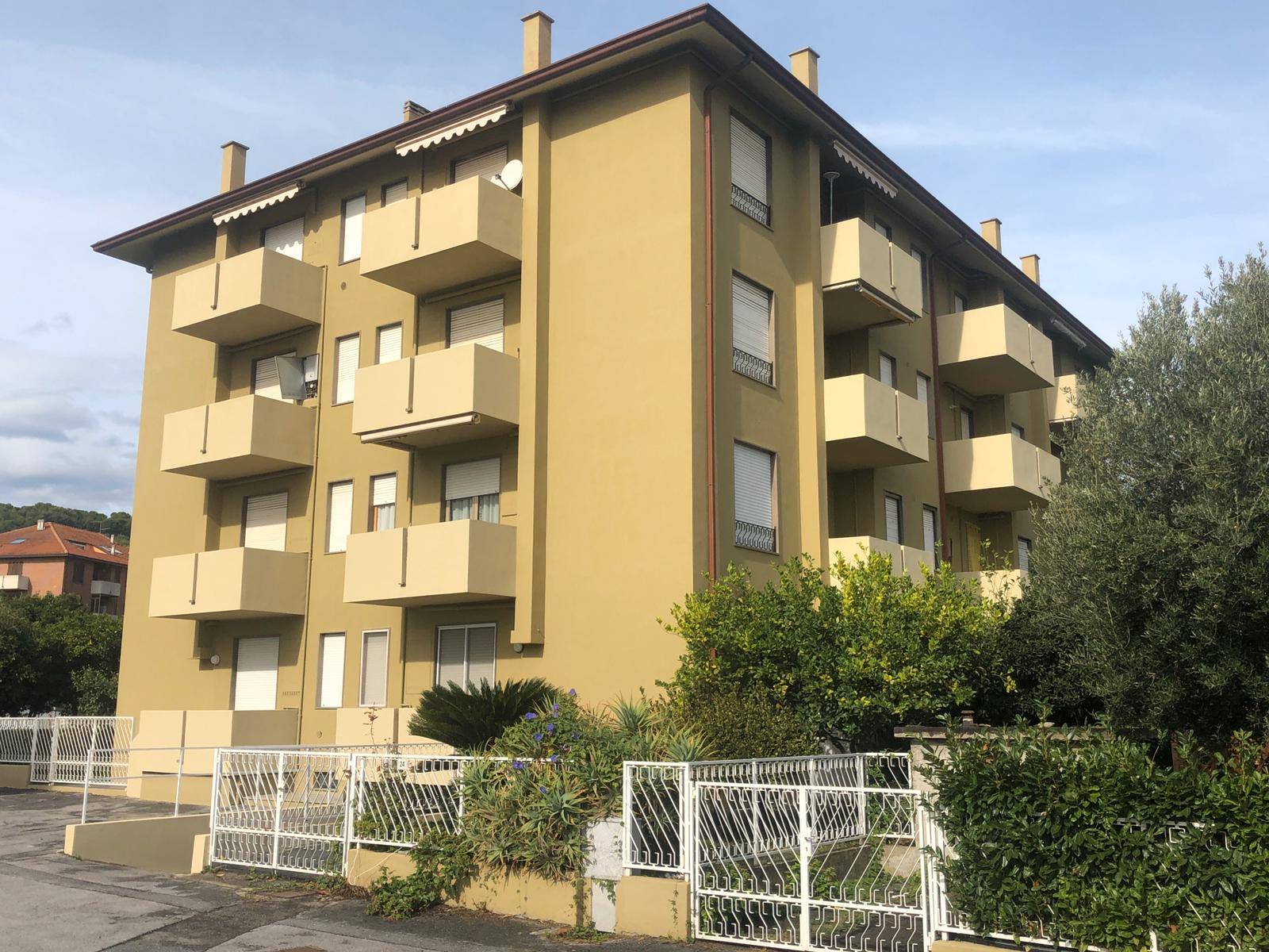 2 locali in vendita a San Bartolomeo al Mare