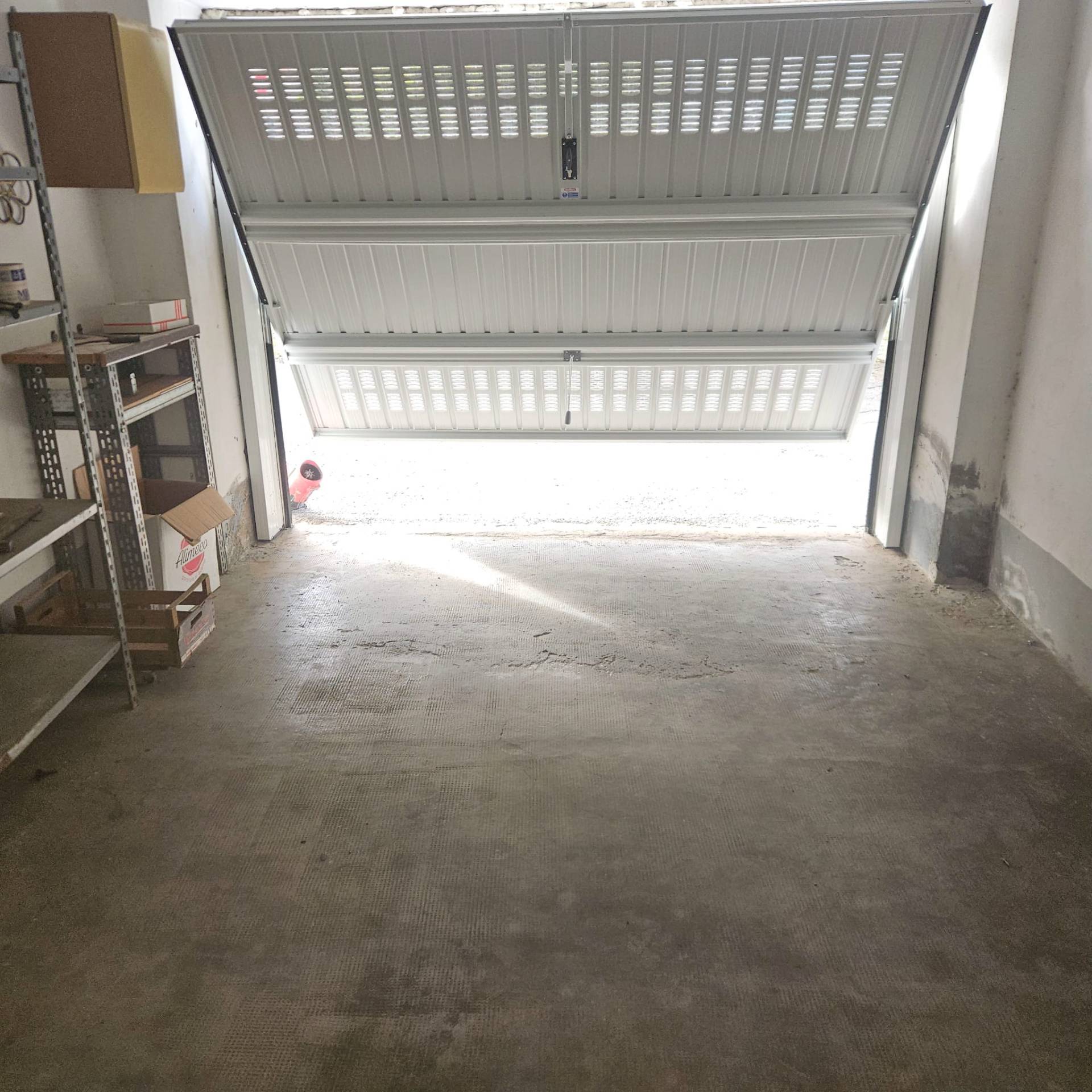 Box in vendita a Diano Marina