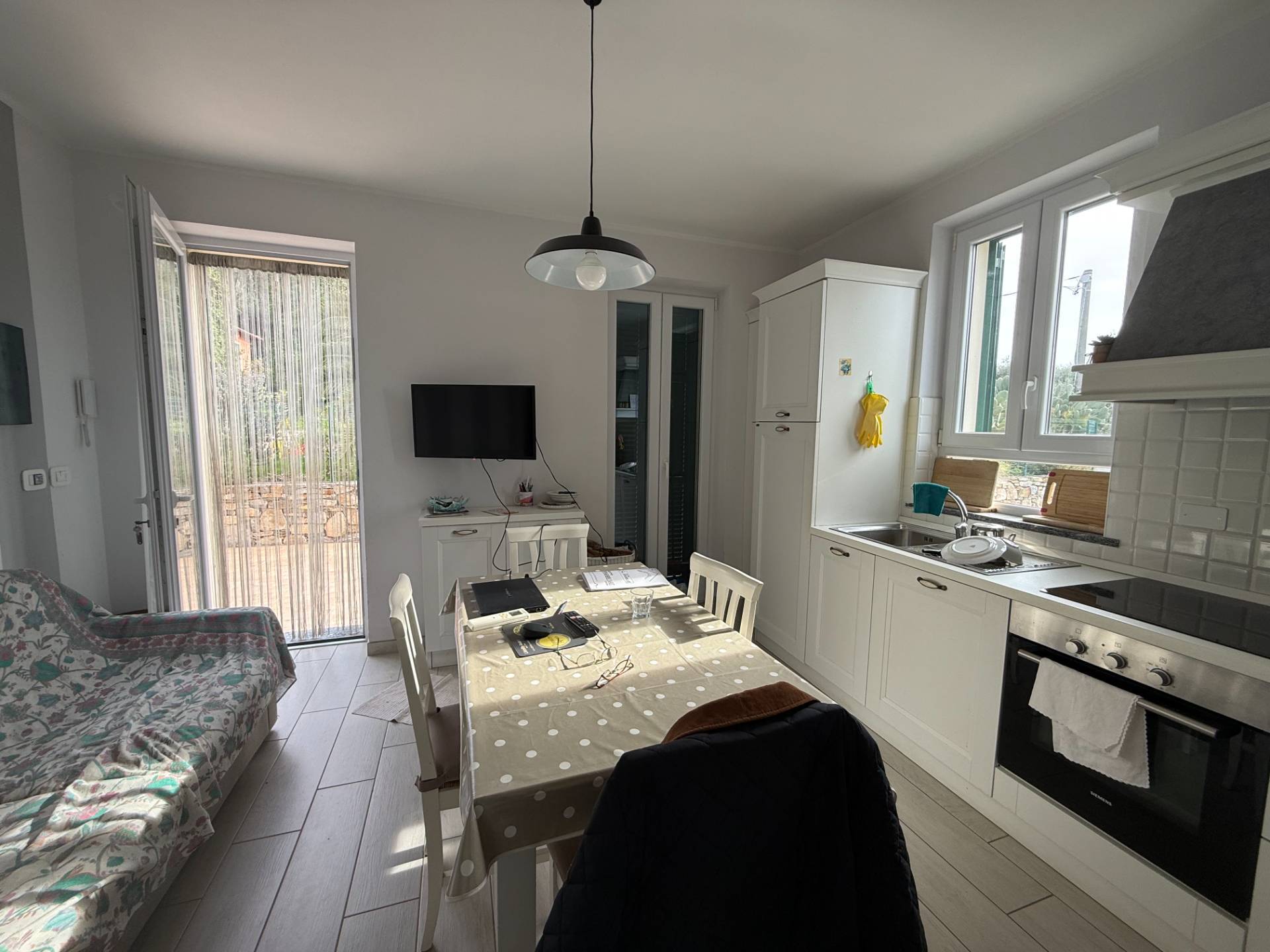 3 locali in vendita a Diano Castello