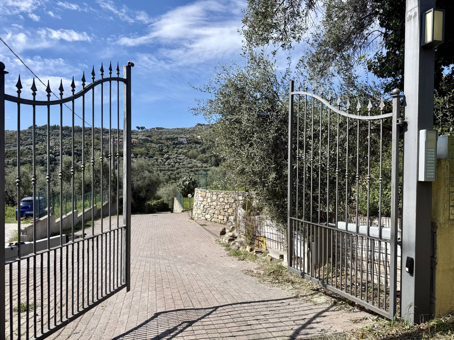 3 locali in vendita a Diano Castello