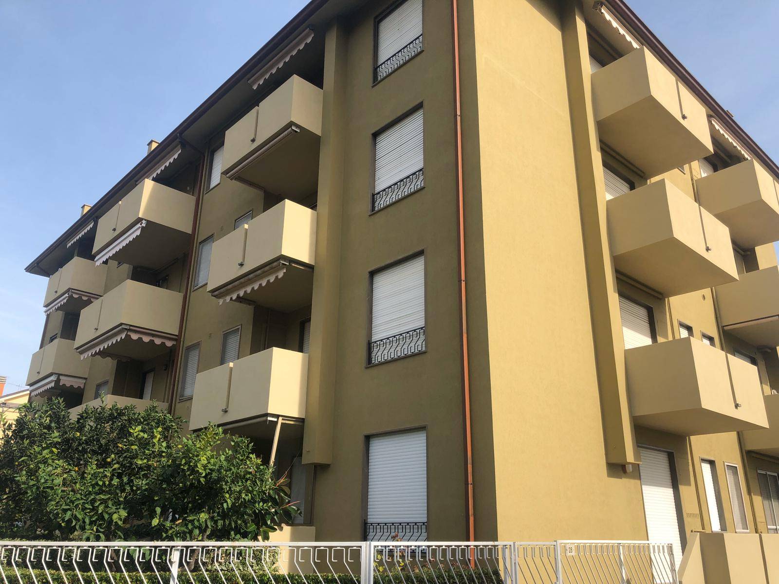 2 locali in vendita a San Bartolomeo al Mare