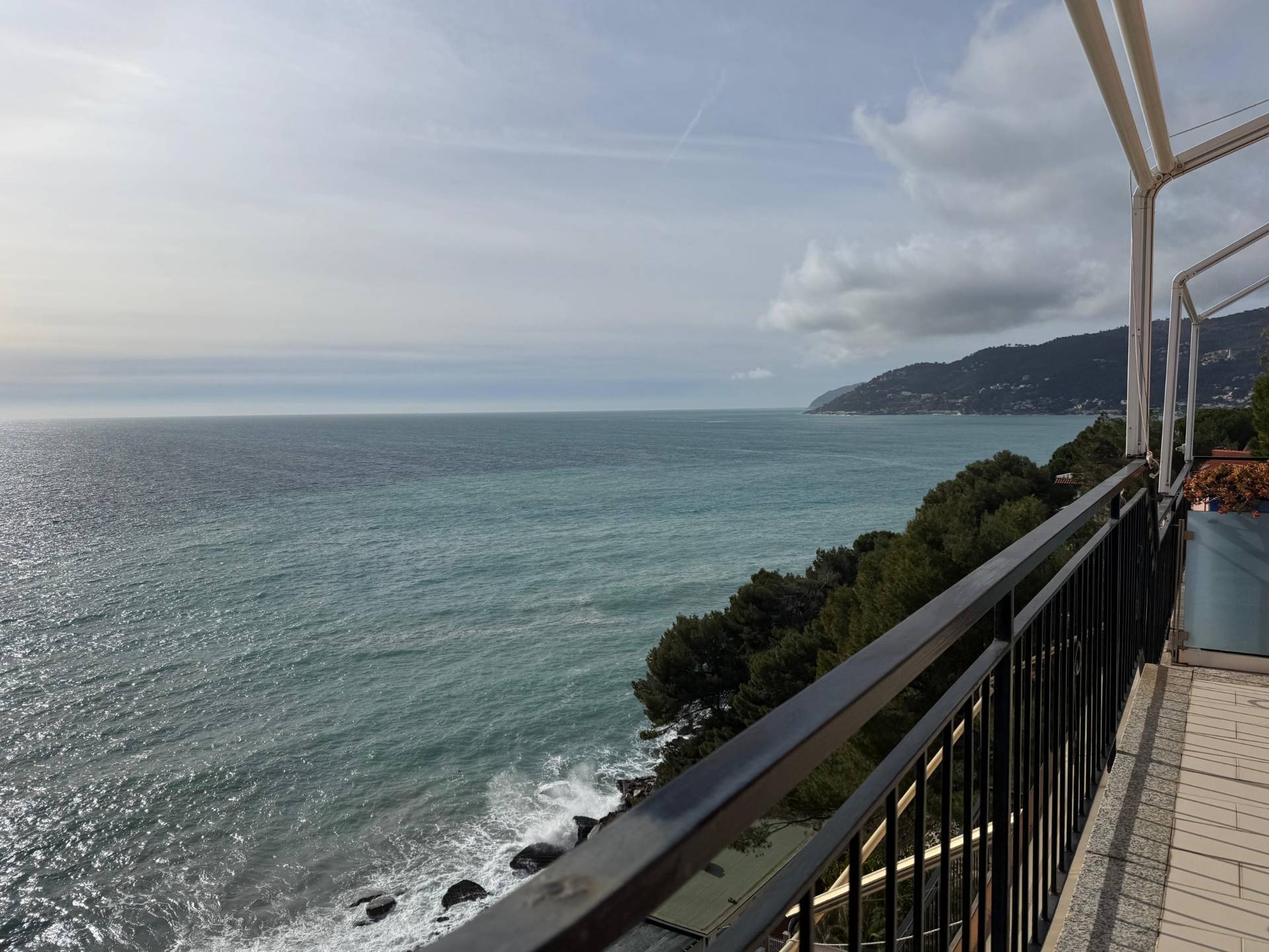 2 locali in vendita a Andora