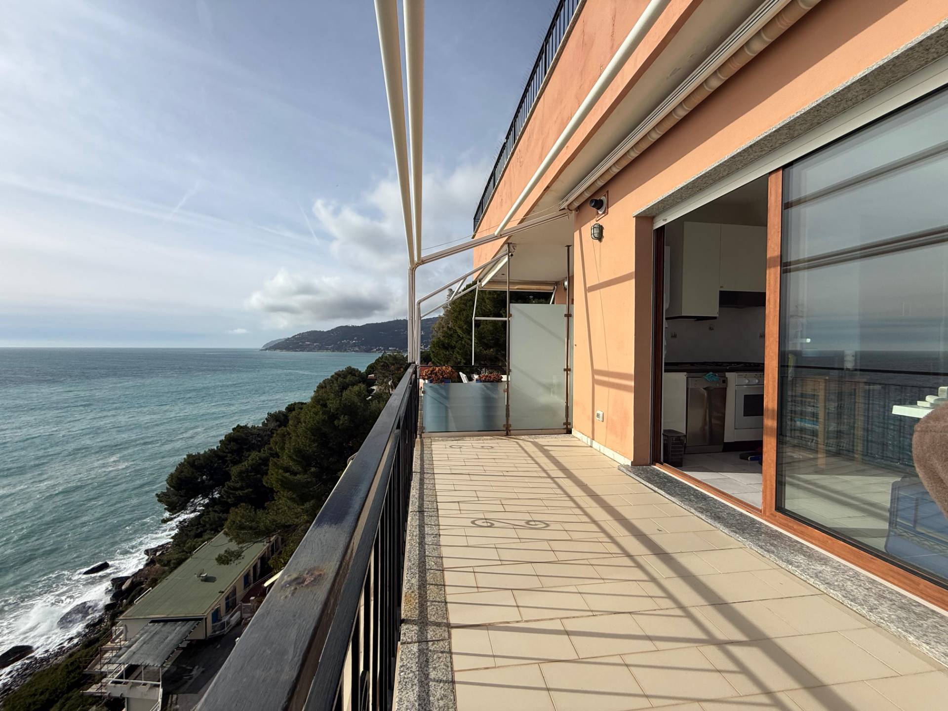 2 locali in vendita a Andora