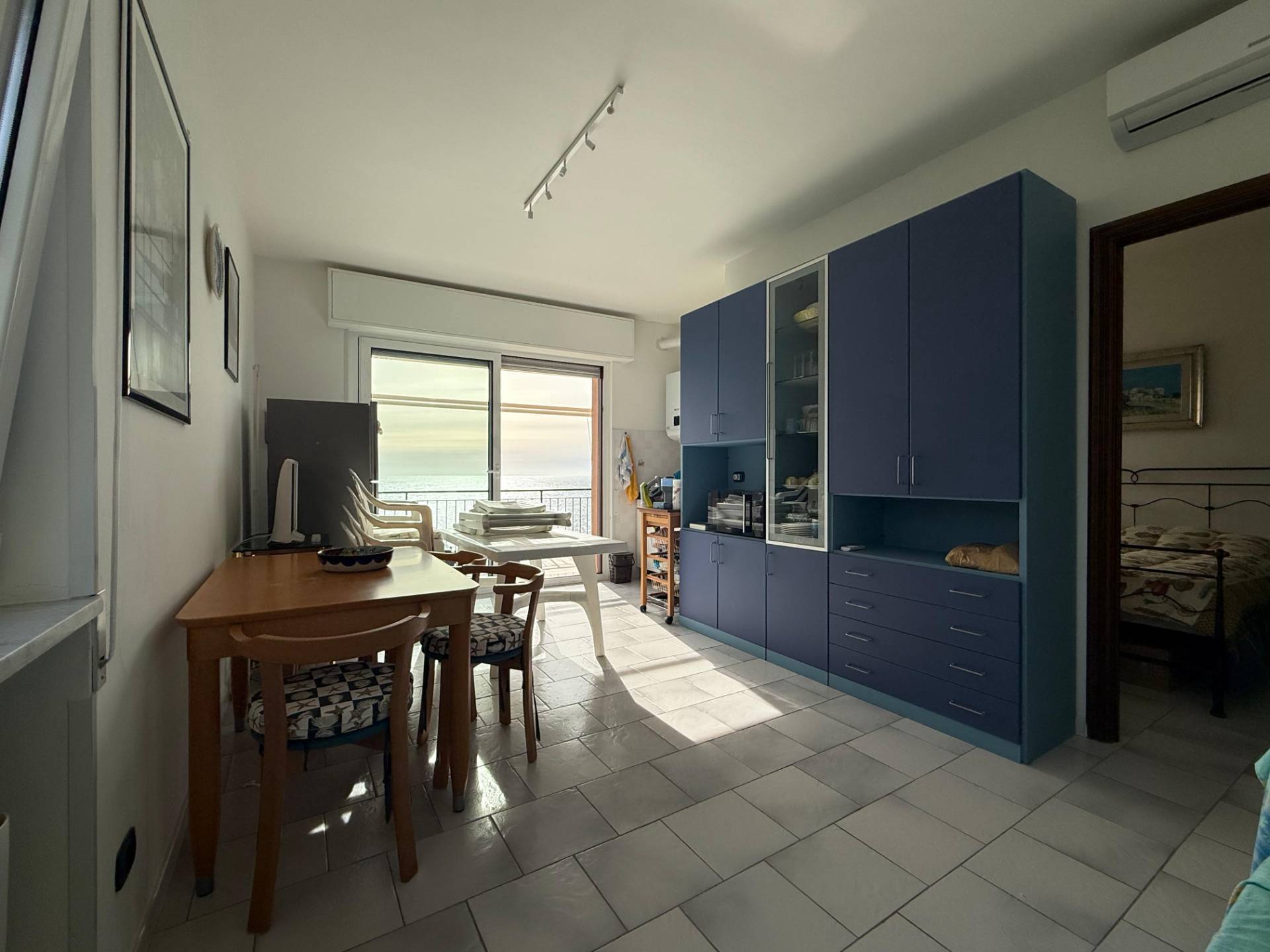 2 locali in vendita a Andora