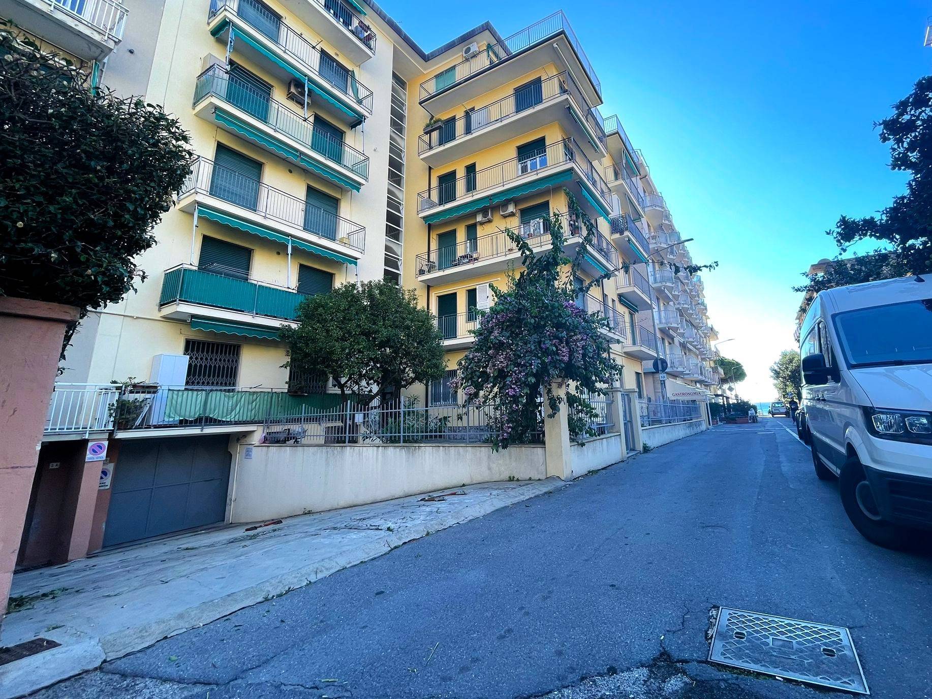 Box o garage in vendita a San Bartolomeo al Mare