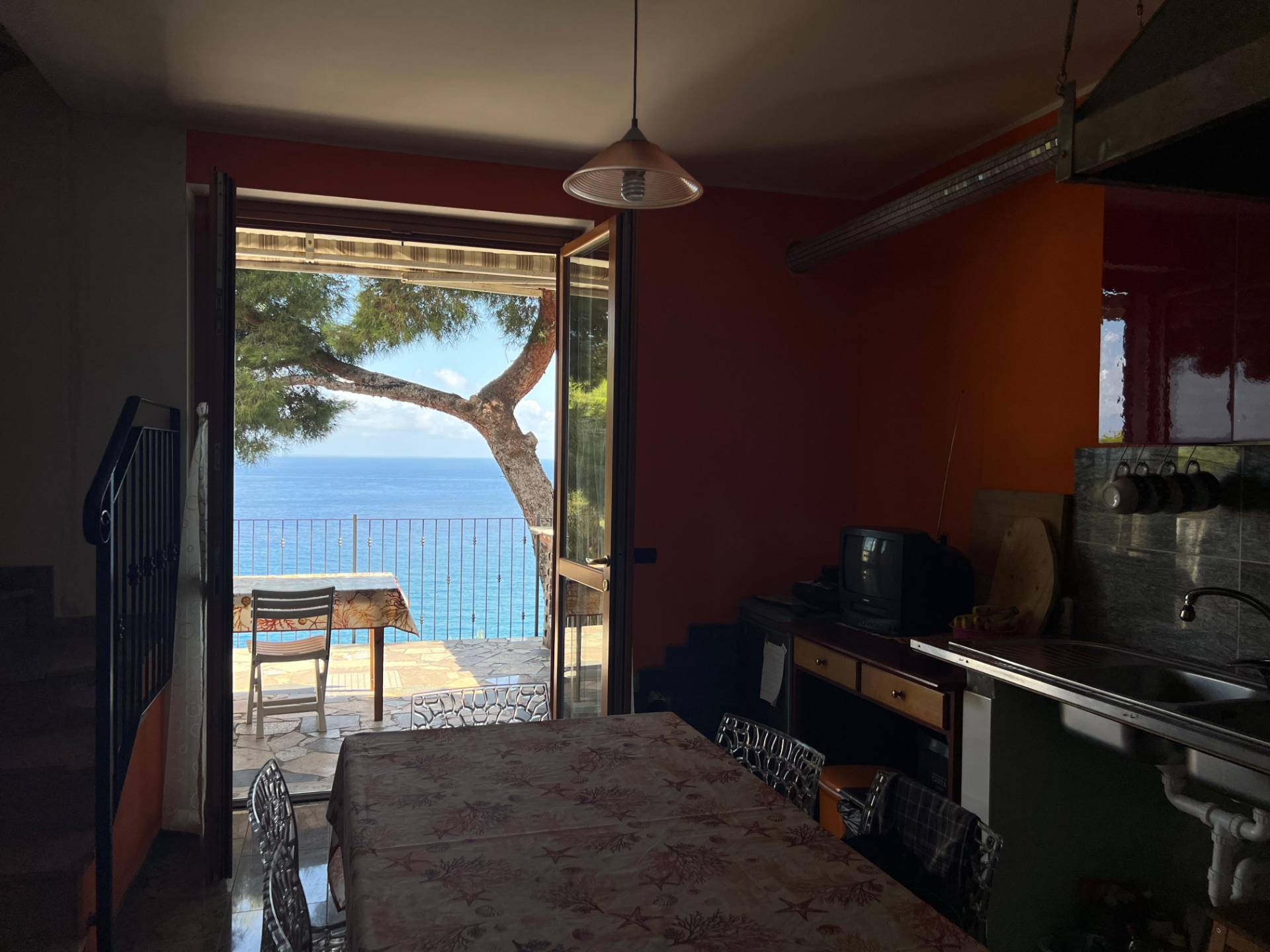 3 locali in vendita a Cervo