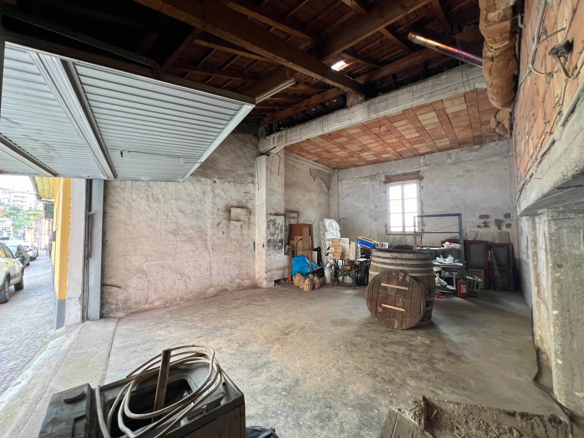 Box o garage in vendita a Imperia