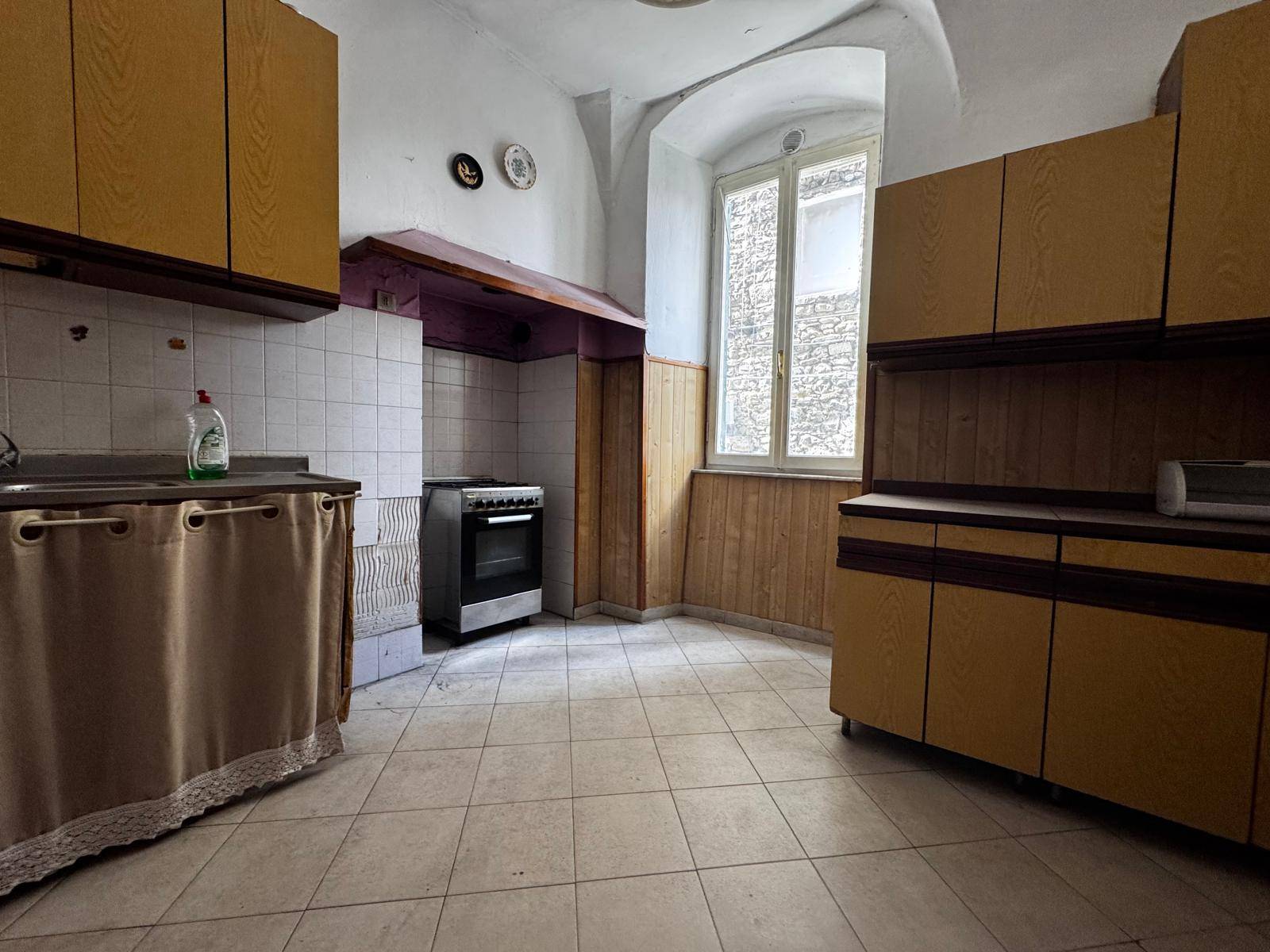 4 locali in vendita a Pontedassio