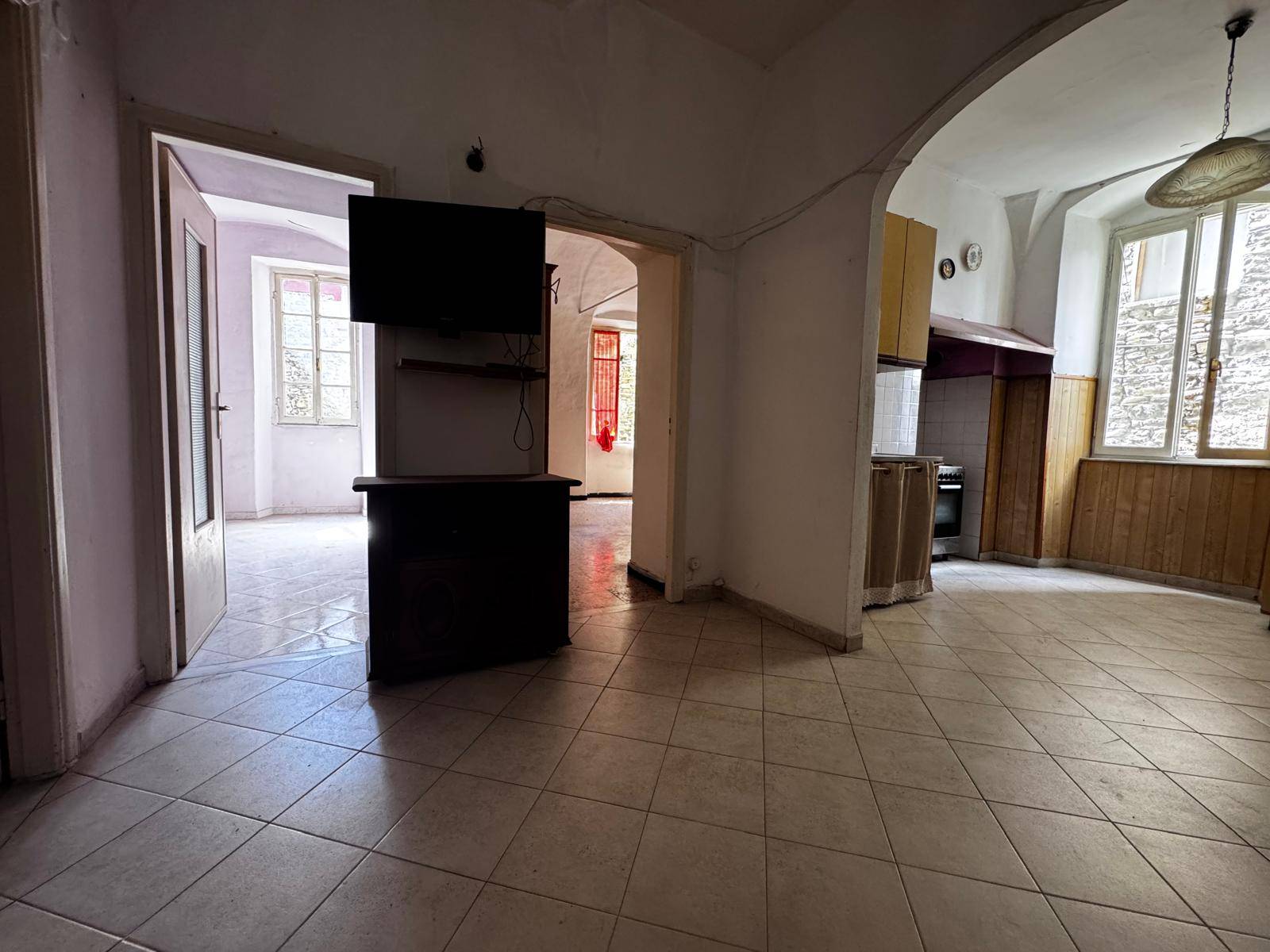 4 locali in vendita a Pontedassio