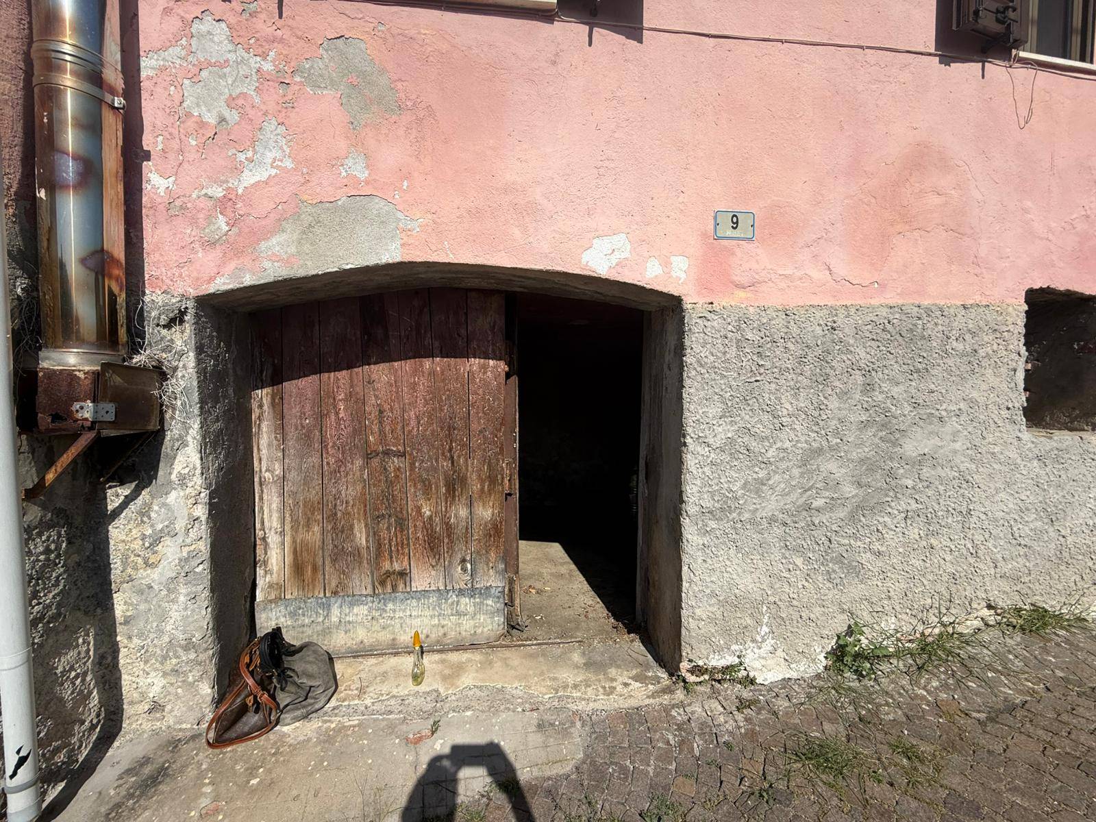 Box / posti auto in vendita a Imperia