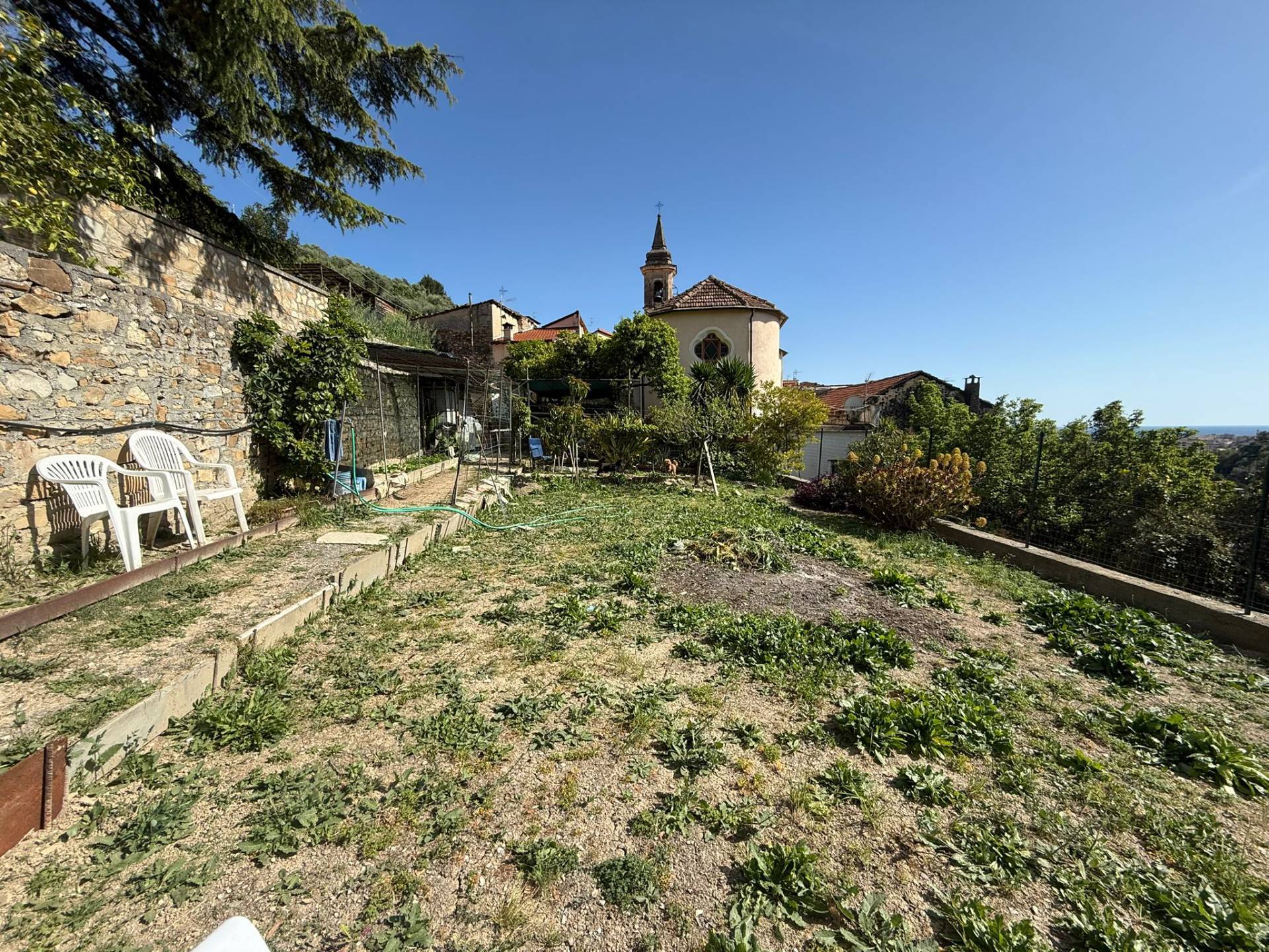 4 locali in vendita a Imperia