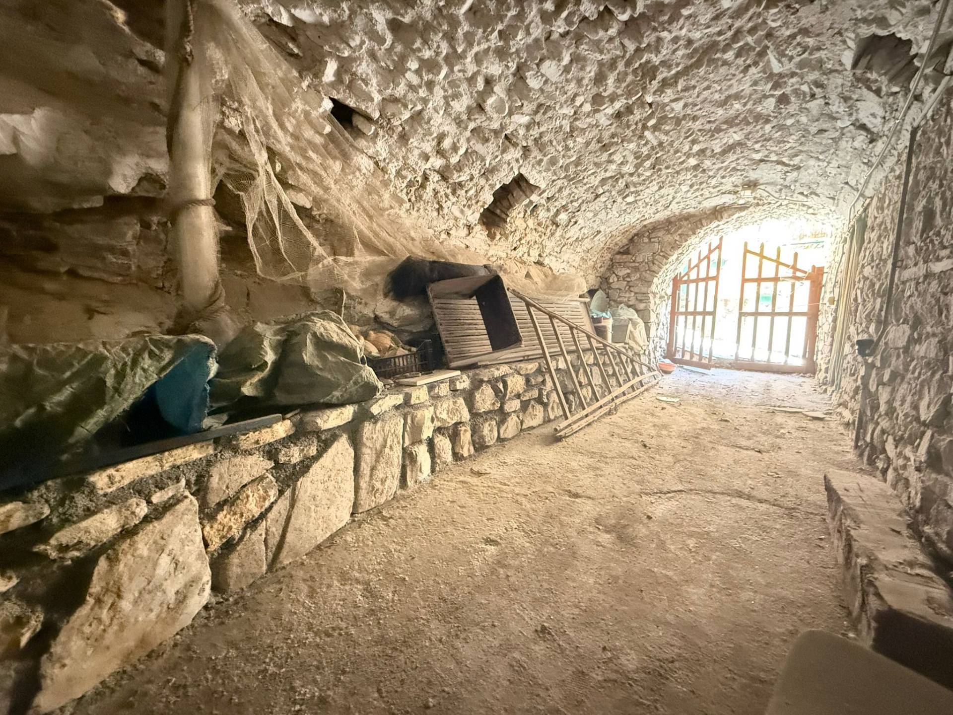 Monolocale in vendita a Imperia