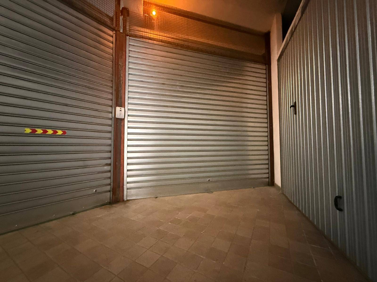 Box o garage in vendita a Imperia