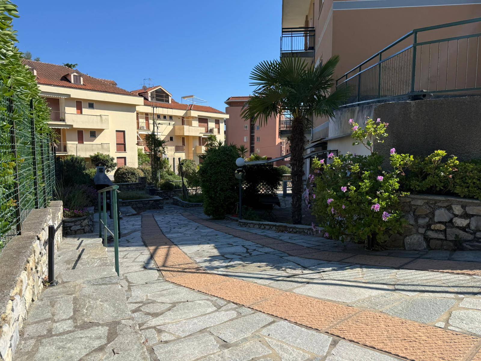 4 locali in vendita a Andora