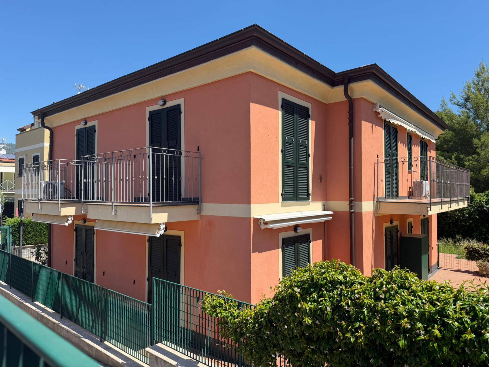 3 locali in vendita a Diano Castello