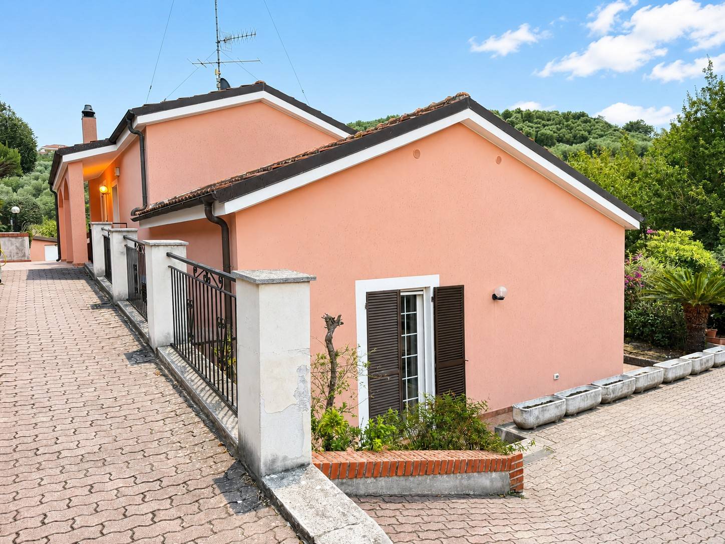 Villa singola in vendita a Imperia
