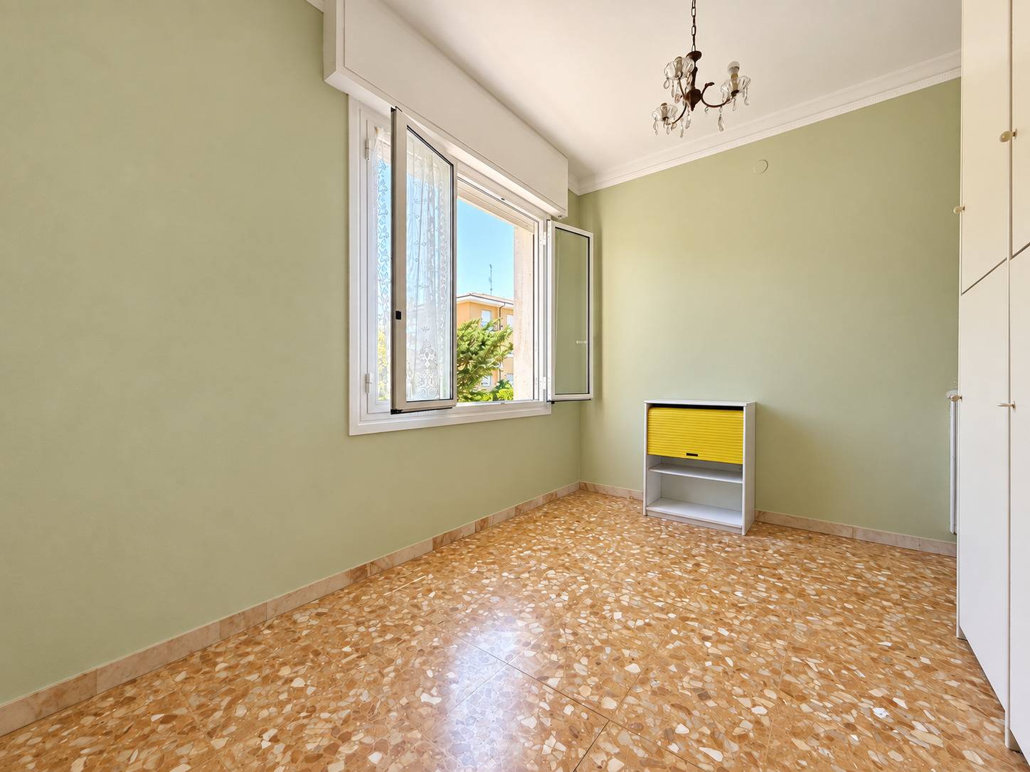 6 locali in vendita a Diano Marina