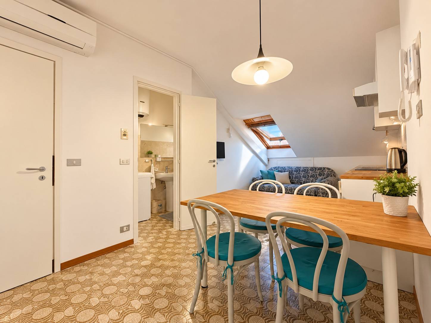 2 locali in vendita a San Bartolomeo al Mare