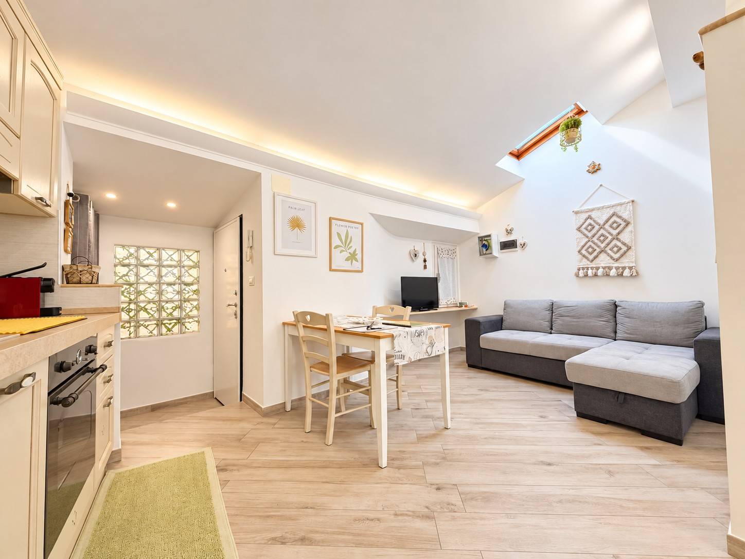 2 locali in vendita a Imperia