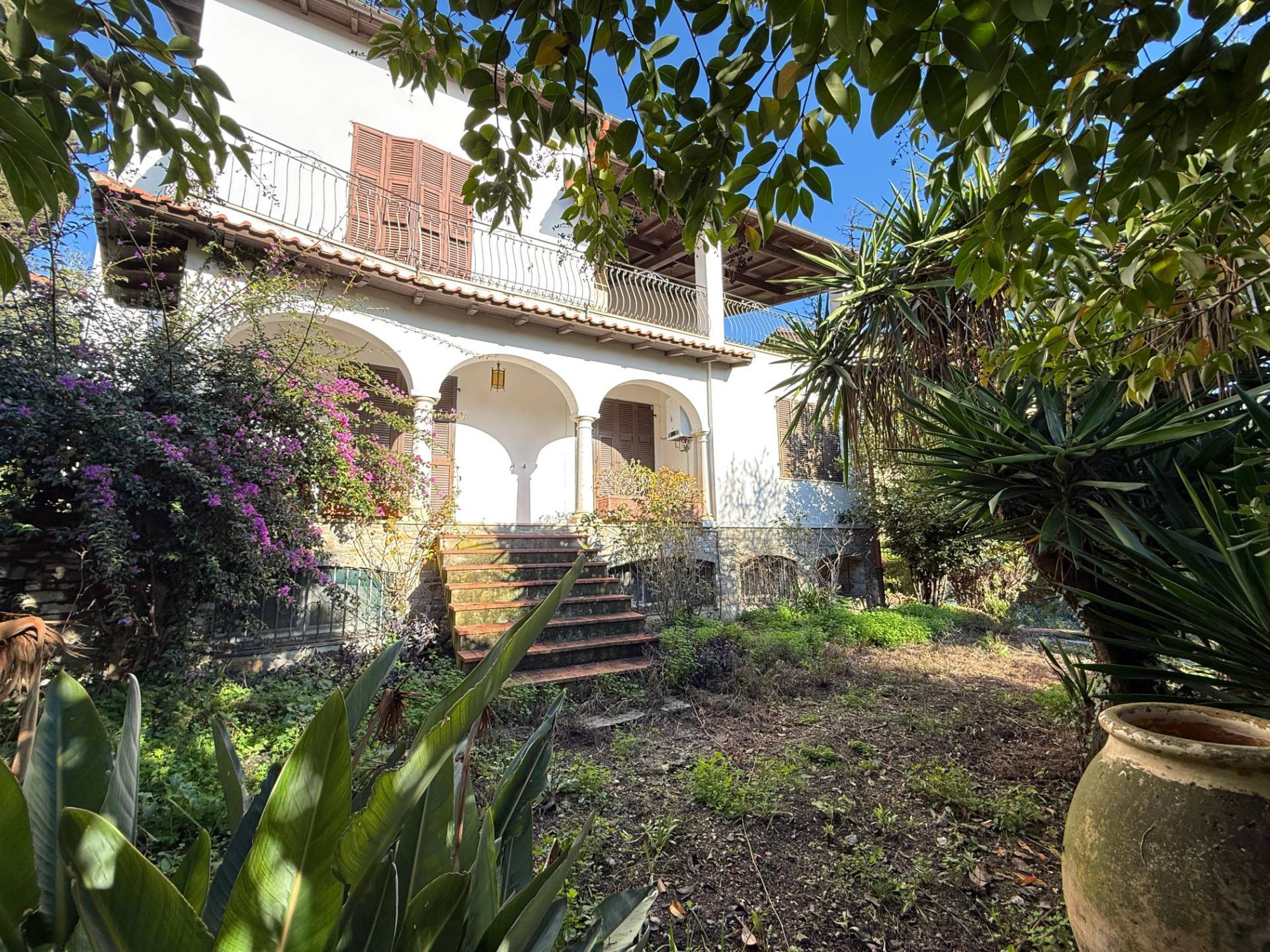 Villa in vendita a Imperia