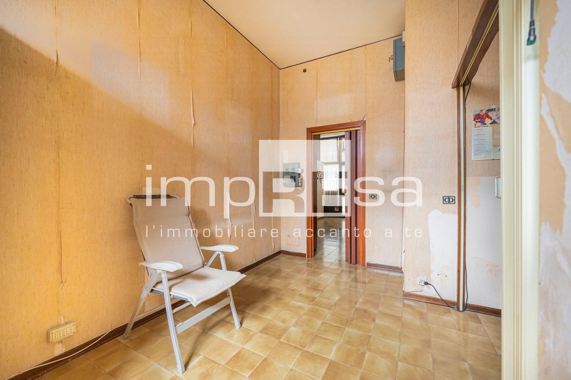 Locale commerciale in vendita a Conegliano, Campolongo