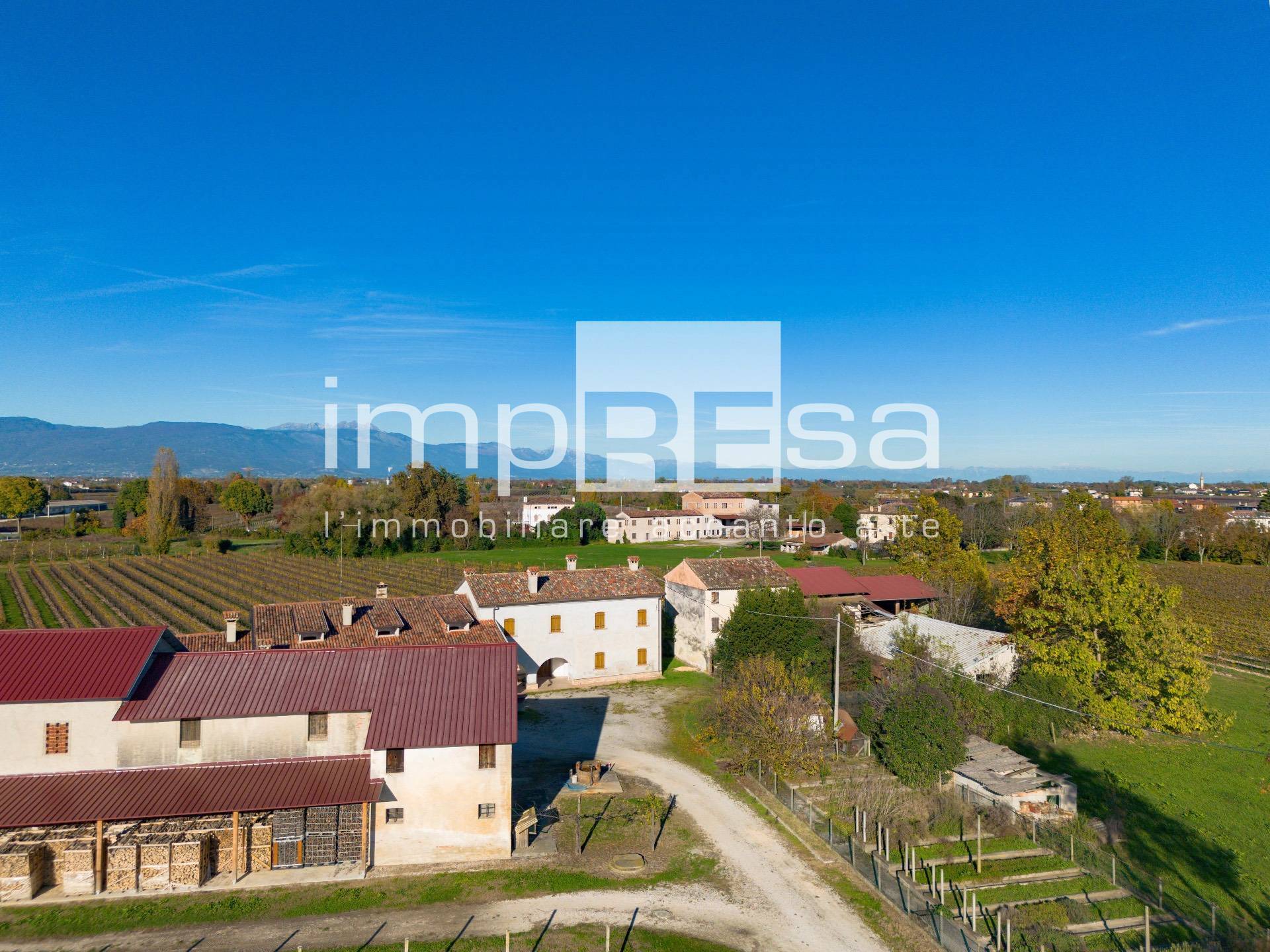 Rustico/Casale in vendita a Fontanelle