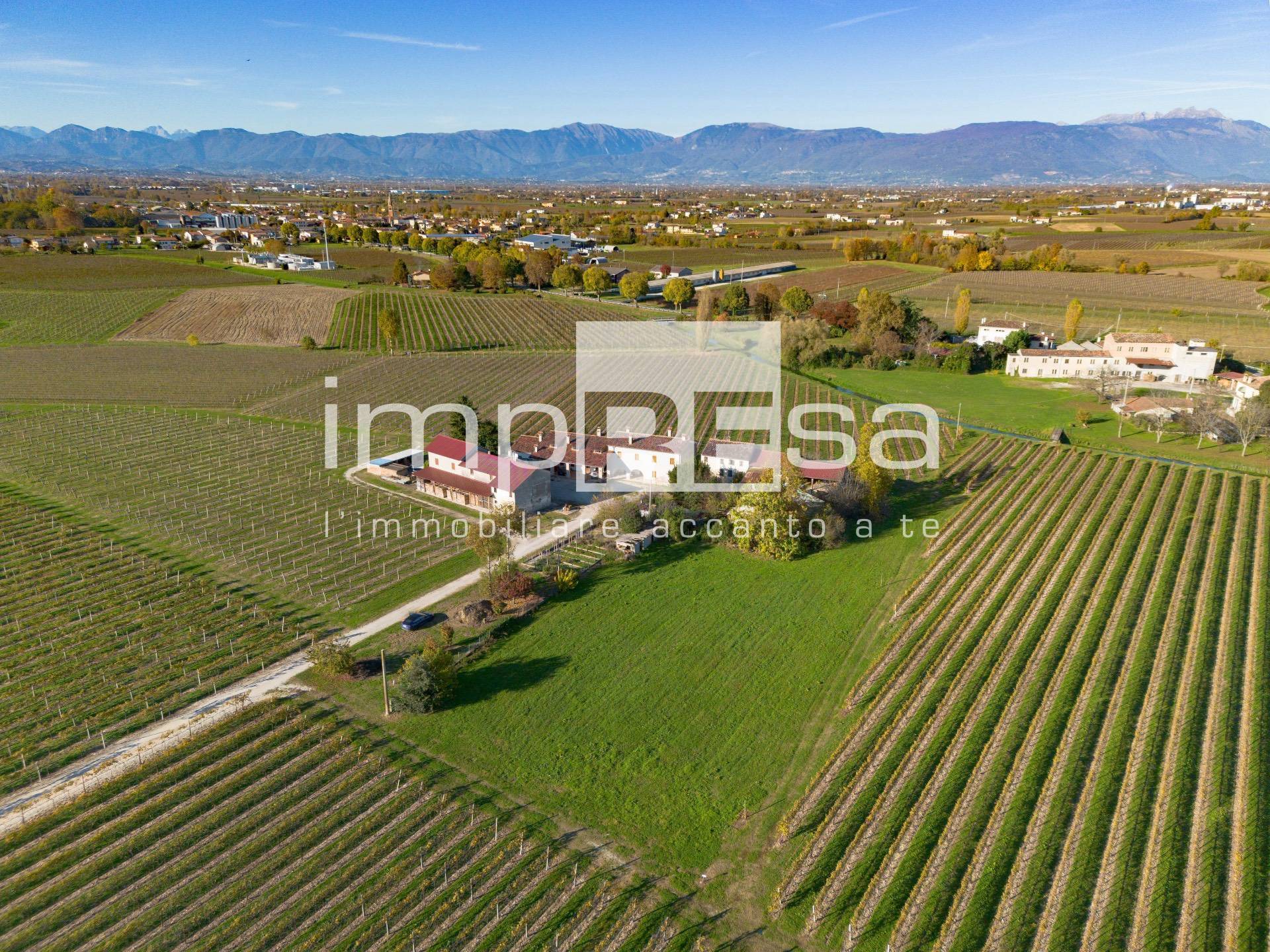 Rustico/Casale in vendita a Fontanelle