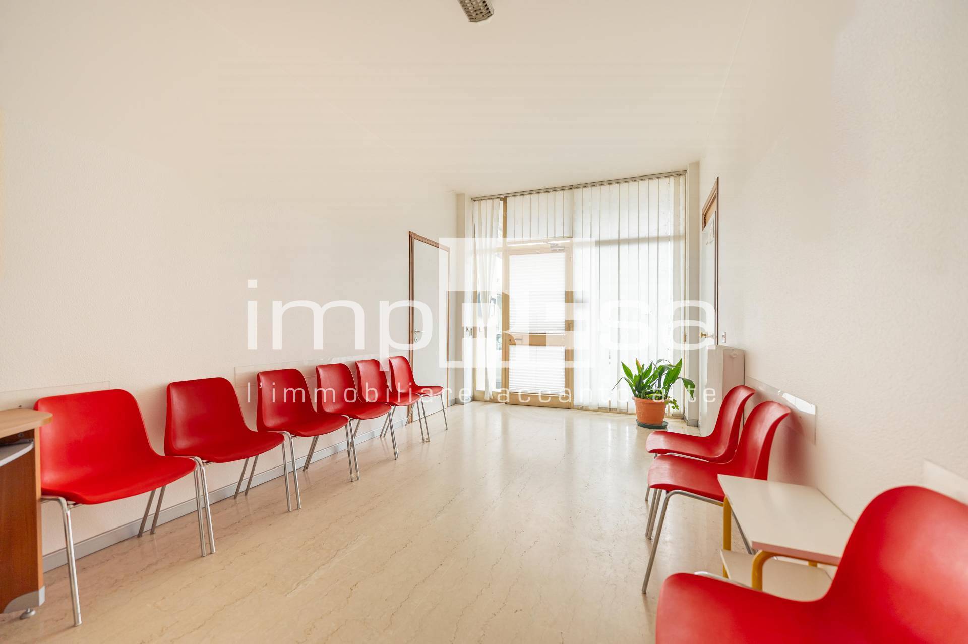 Locale commerciale in affitto a Godega di Sant'Urbano