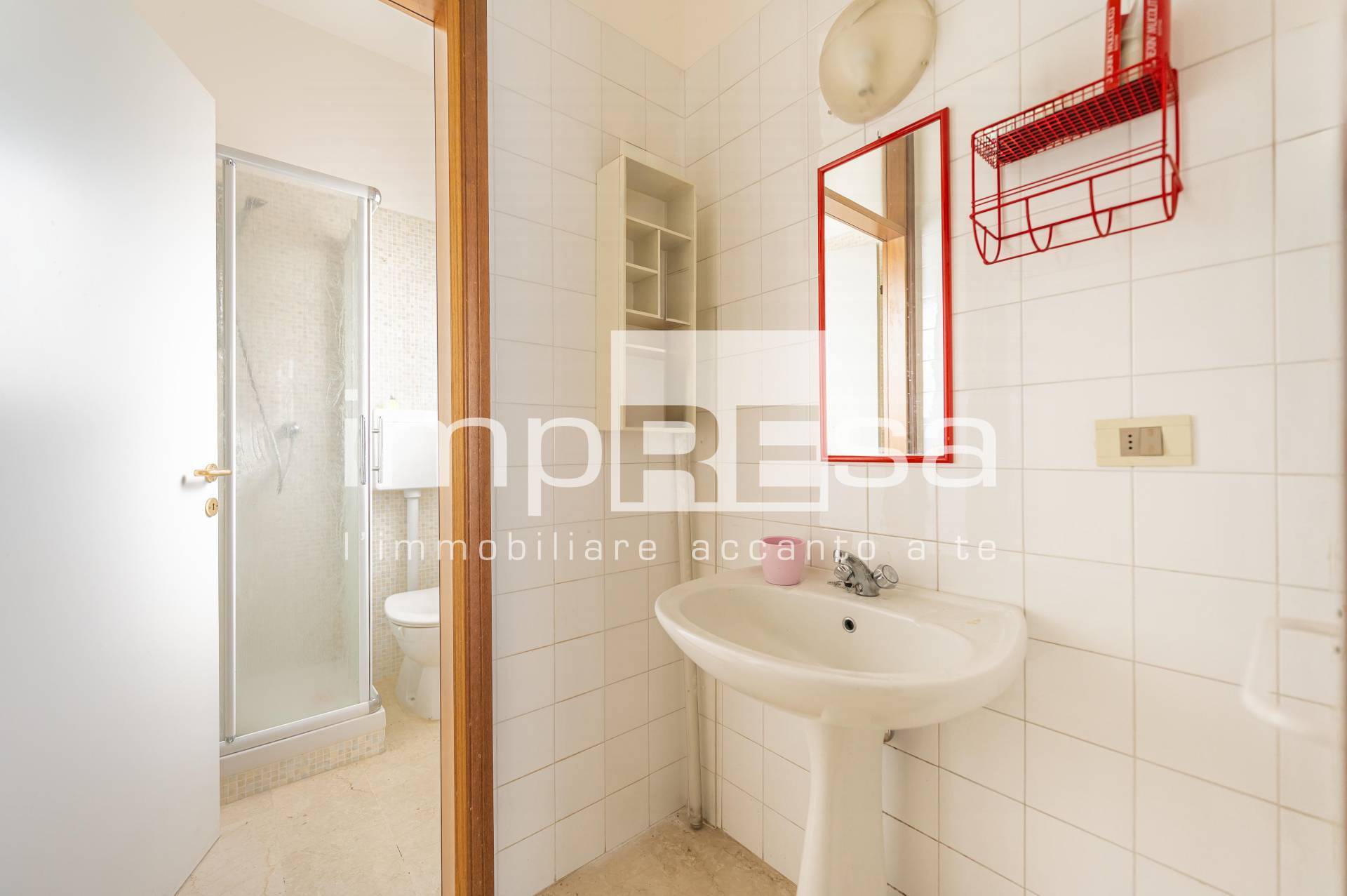 Locale commerciale in affitto a Godega di Sant'Urbano