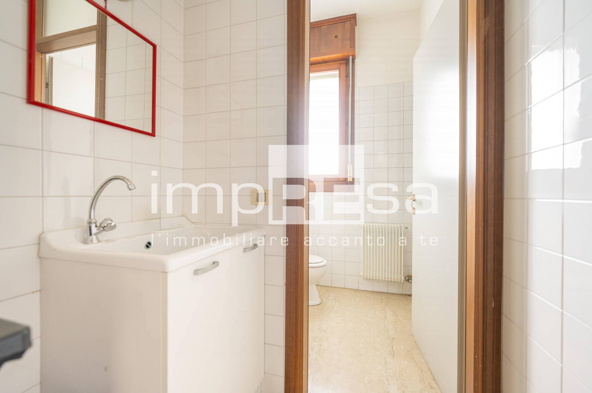 Locale commerciale in affitto a Godega di Sant'Urbano