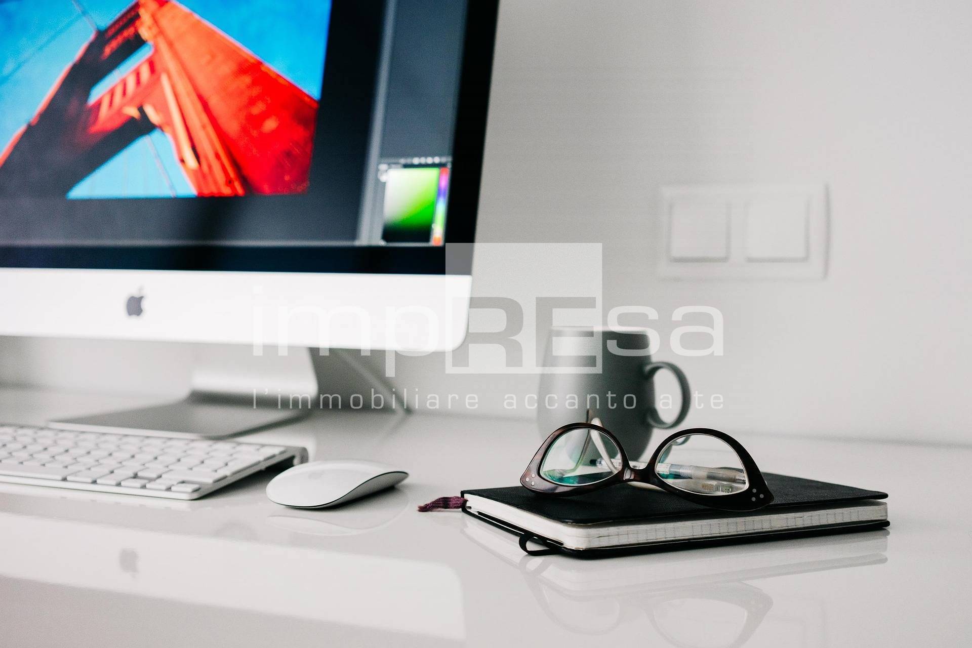 Locale commerciale in affitto a Conegliano, Centro