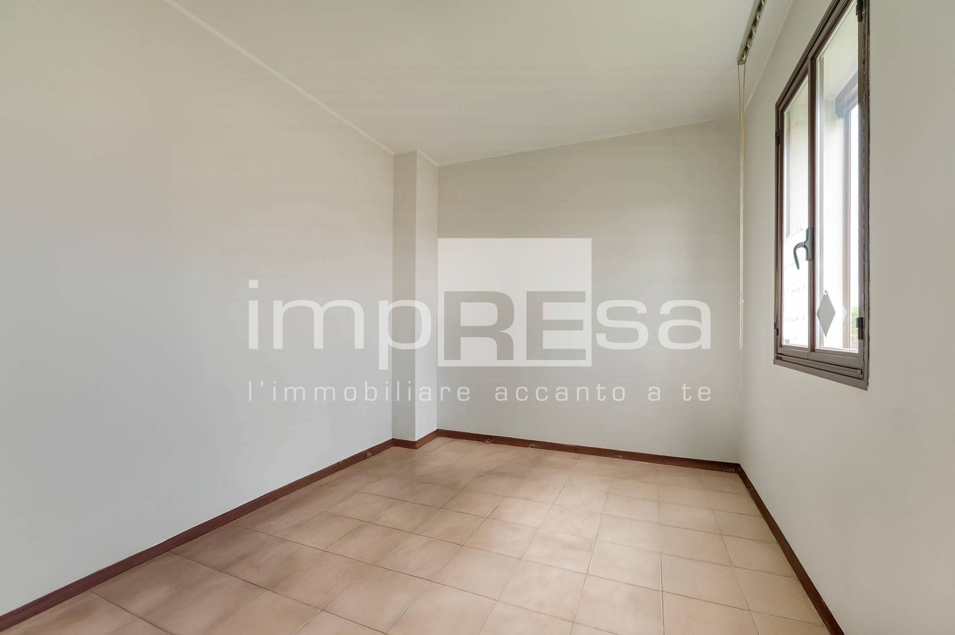 Capannone in vendita a Codogn