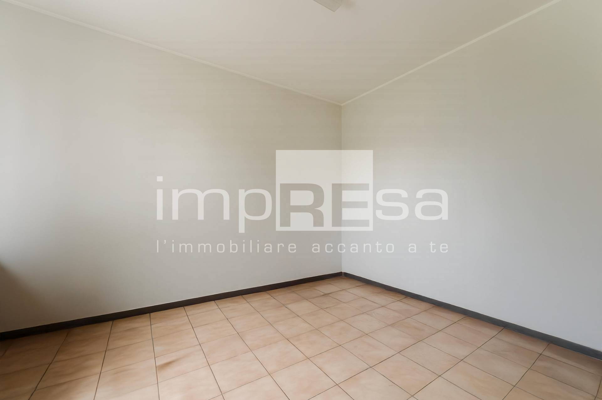 Capannone in vendita a Codogn