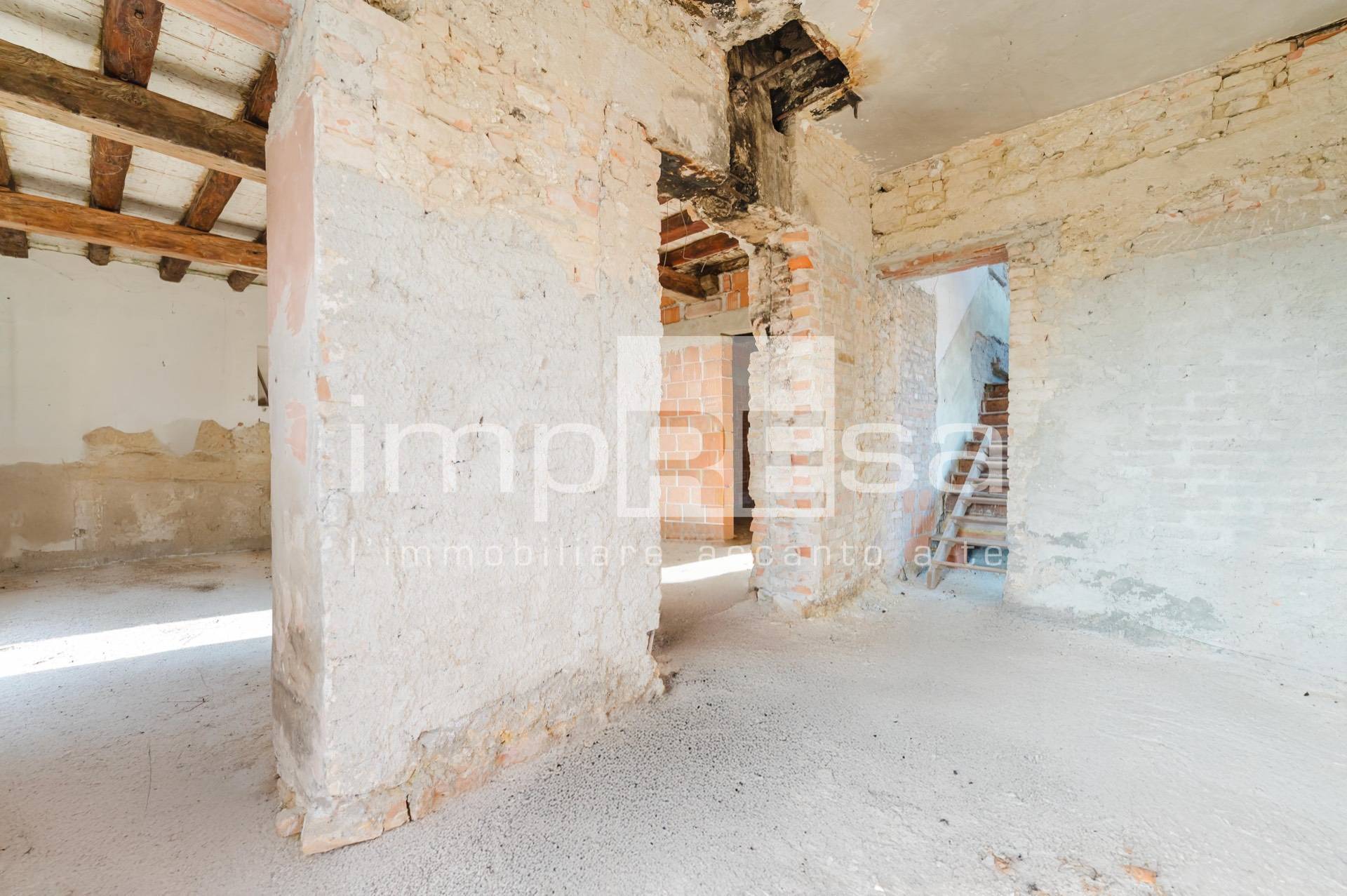 Rustico/Casale in vendita a Conegliano, Costa