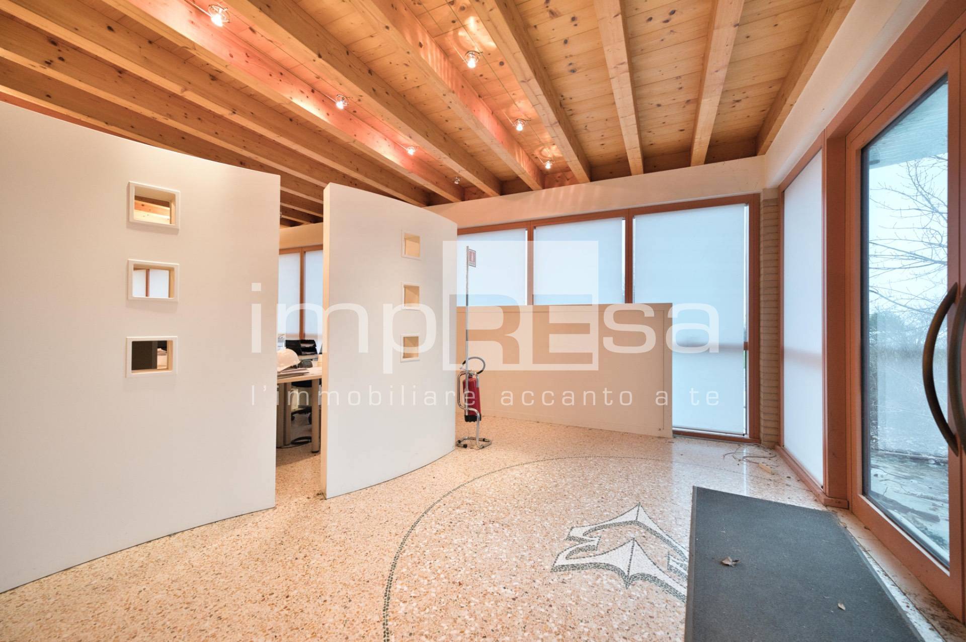 Studio/Ufficio in vendita a Susegana, Colfosco