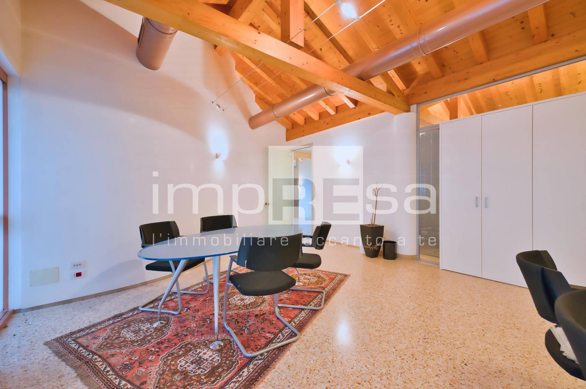 Studio/Ufficio in vendita a Susegana, Colfosco