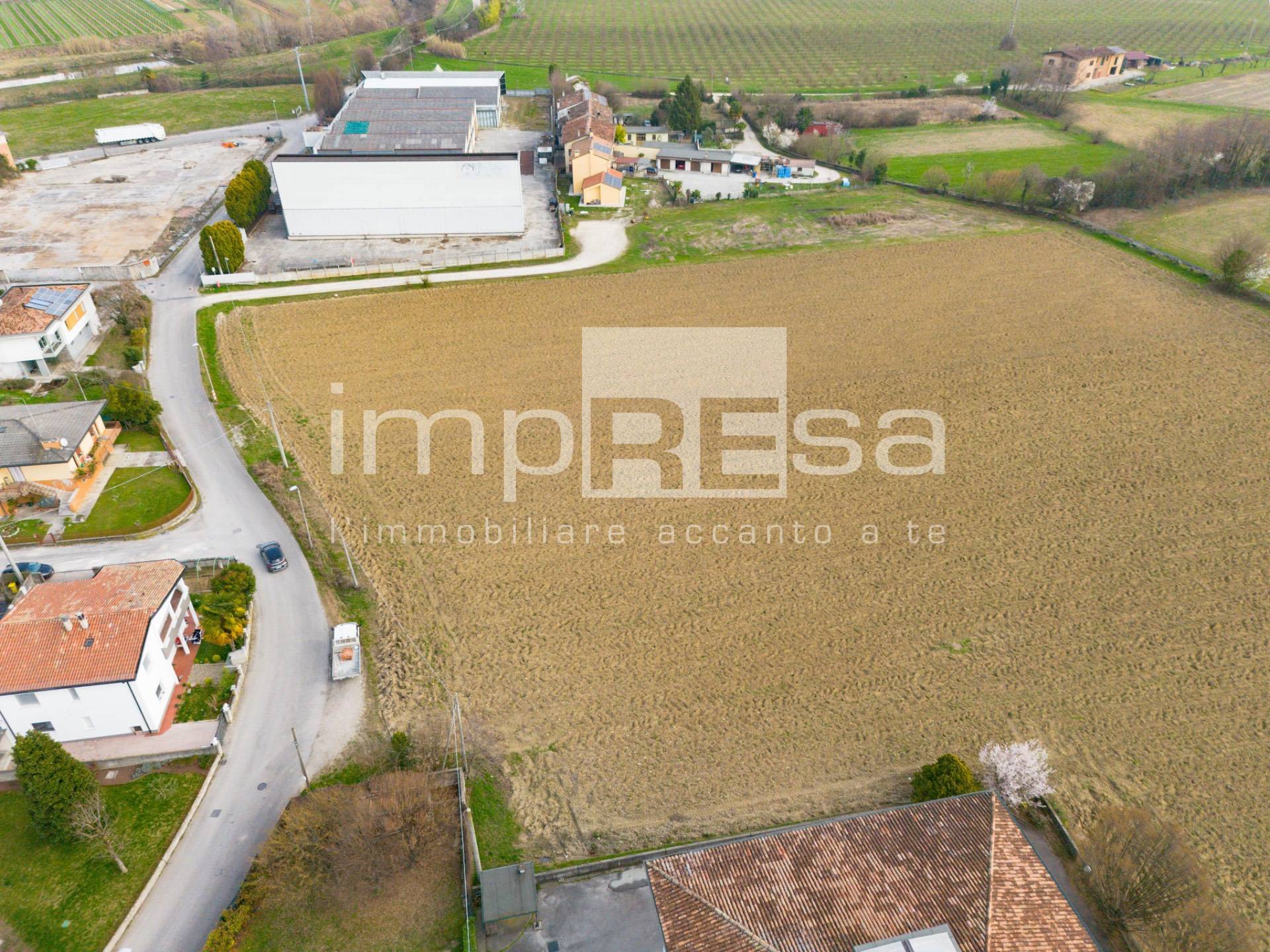 Terreno edificabile residenziale in vendita a Santa Lucia di Piave, Sarano